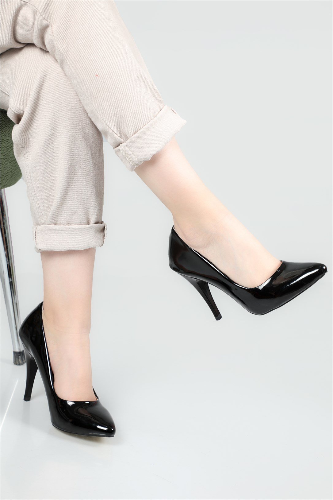 Carla Bella Stiletto Yüksek Topuklu Siyah Rugan Kadın Ayakkabı Sitare 09