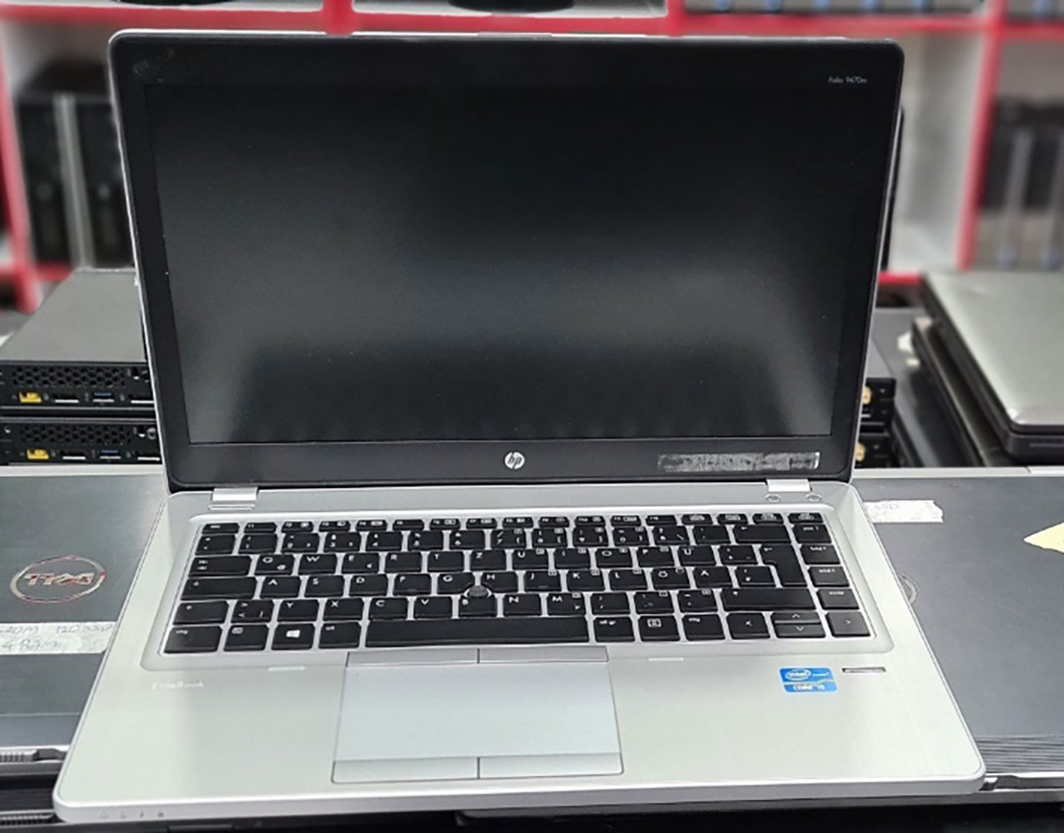 HP Folio 9470m İntel İ5 3.Nesil 4 Ram 128GB SSD HDD 13.3'' - 2.EL