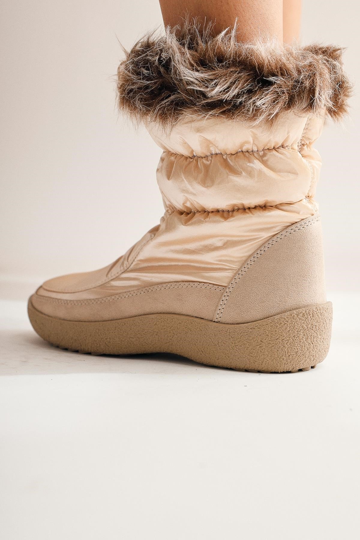 Pansy Nude Fury Boots