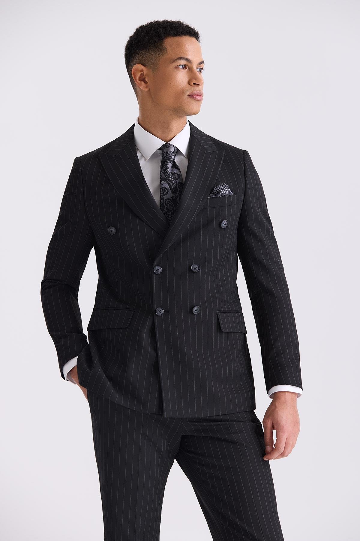 Siyah Slim Fit Sivri Yaka Çizgili Kruvaze Takım Elbise