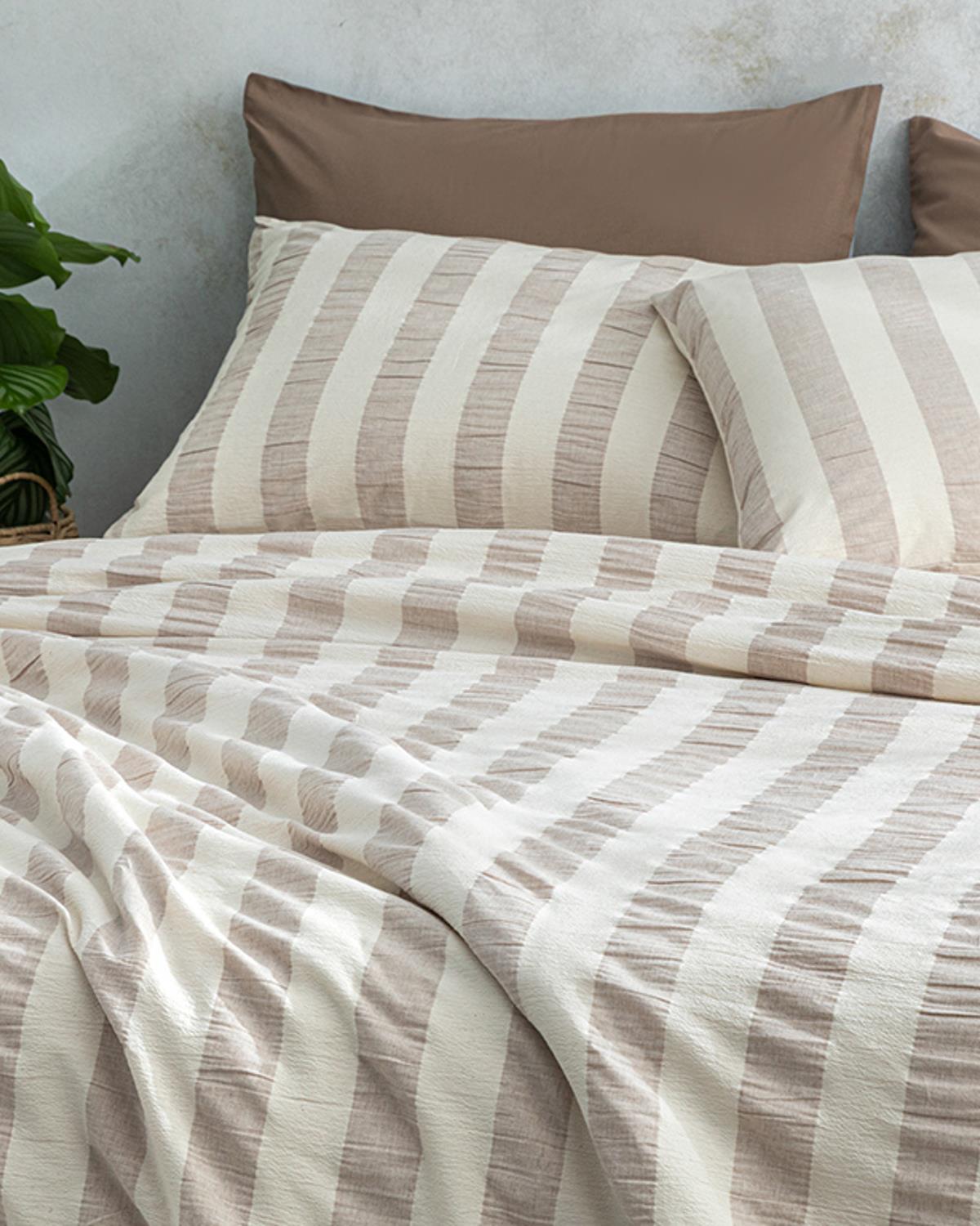  Lenjerie de pat completă, King Size, Billowy, bumbac-poliester, 240x220 cm/ 180X200 cm/ 50X70 cm, bej