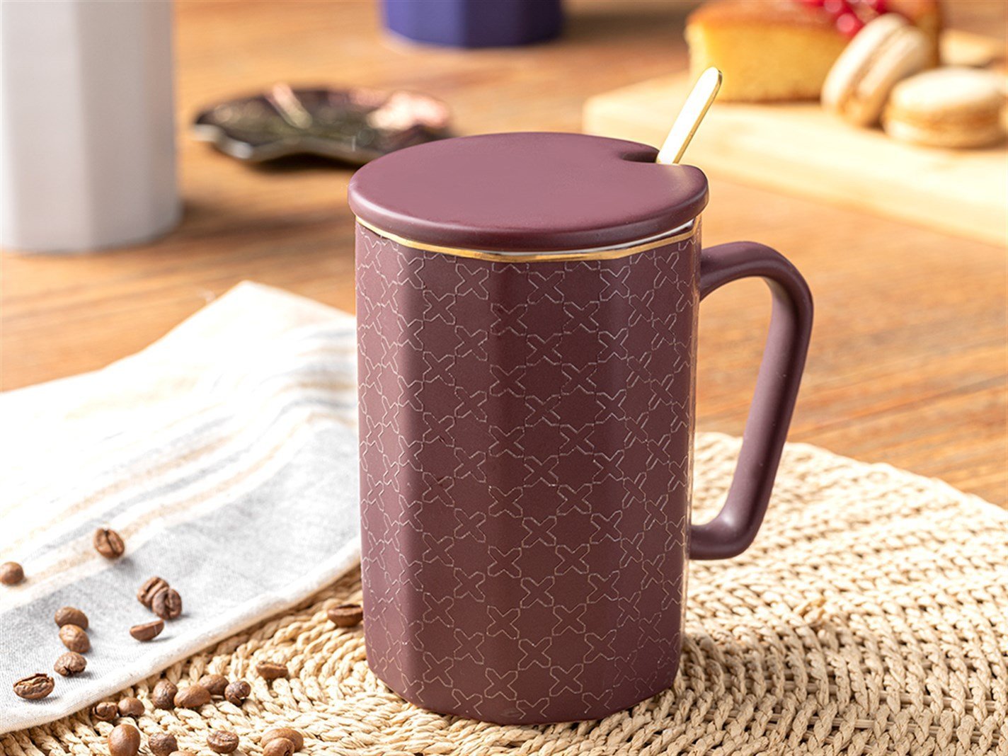 Alto Porțelan New Bone China Cu Capac Cu Lingură Cană 450 ml Bordo