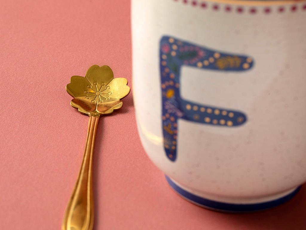 Letter F Stoneware Cup 500 ml Colorful