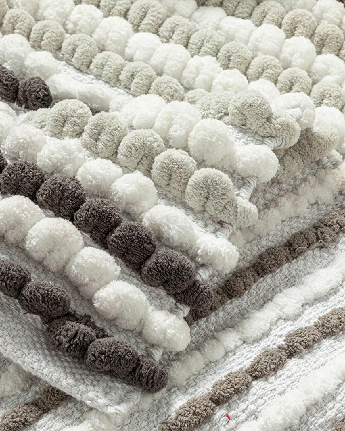 Balls Cotton Polyester Bathroom Mat 60x90 cm Anthracite - Dark Gray - Light