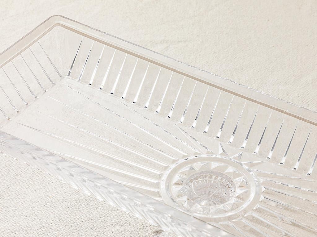 Ponto Glass With Feet Presenter 39x15x12 cm Transparent