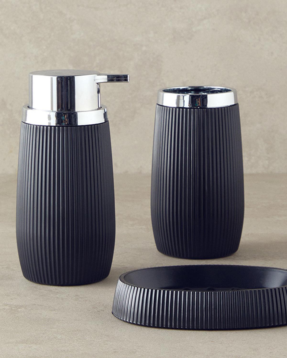 Set 3 accesorii de baie, Evelyn, plastic, 17,5x6,5x6,5 + 9x6,5x6,5 + 1 cm, negru