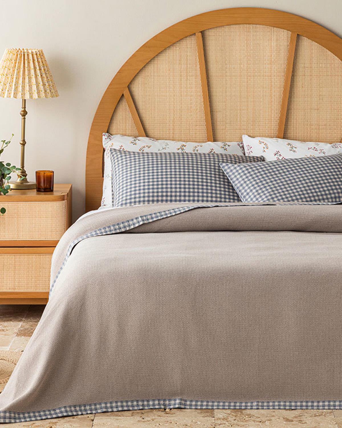 Set pătură subțire cu față de pernă, pentru o persoană, Modern Plaid, bumbac-poliester, 150x220 cm, bej