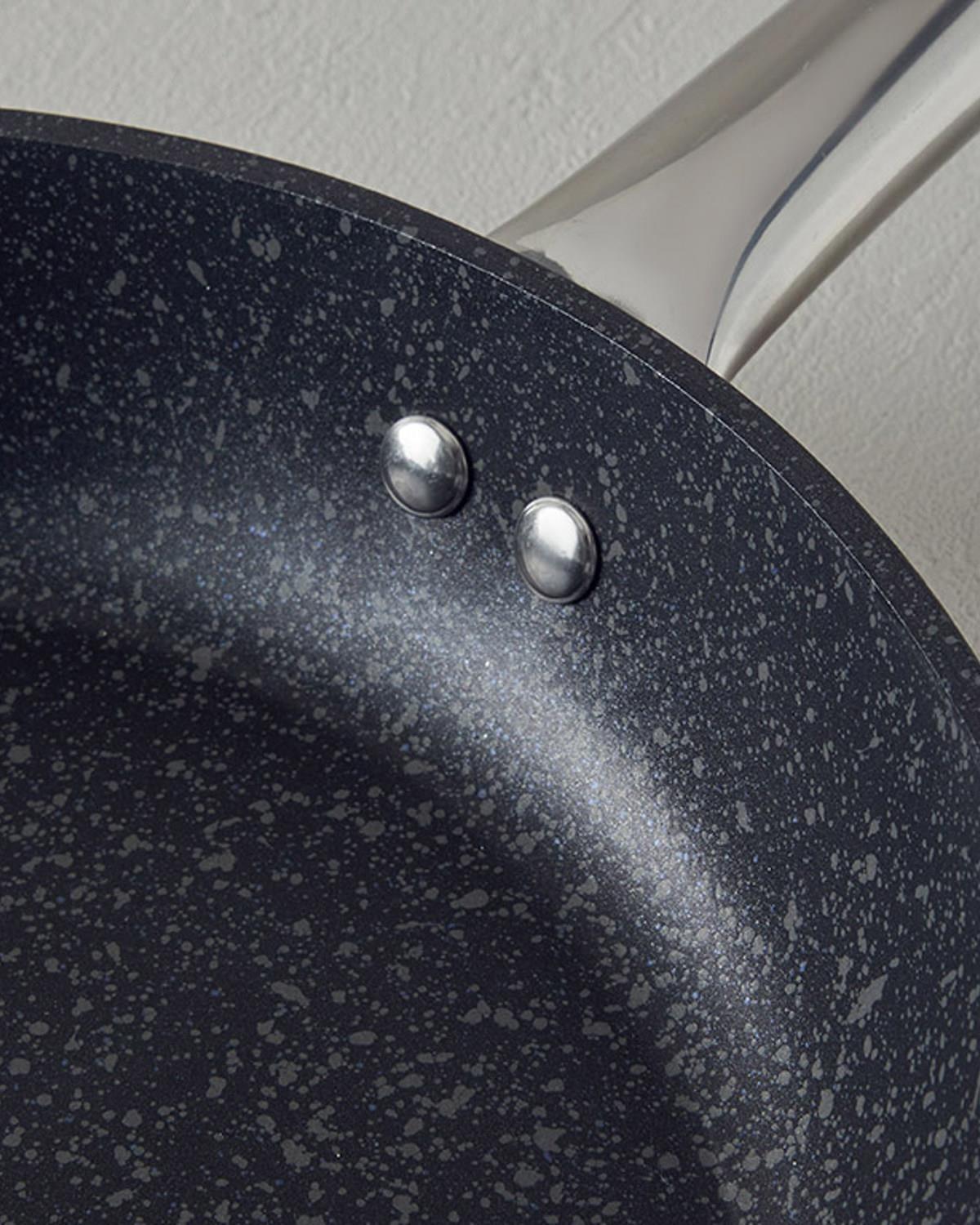Charm Aluminum Fry Pan 26 cm Black