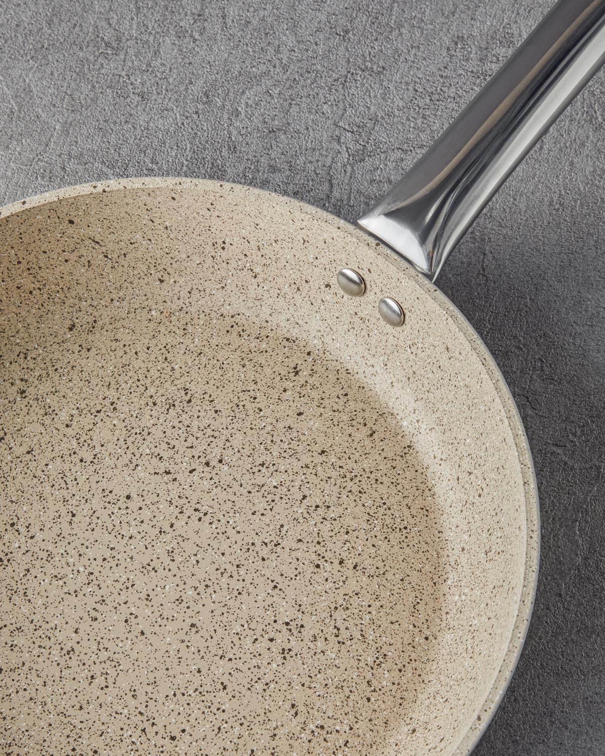 Charm Aluminum Fry Pan 28 cm Beige