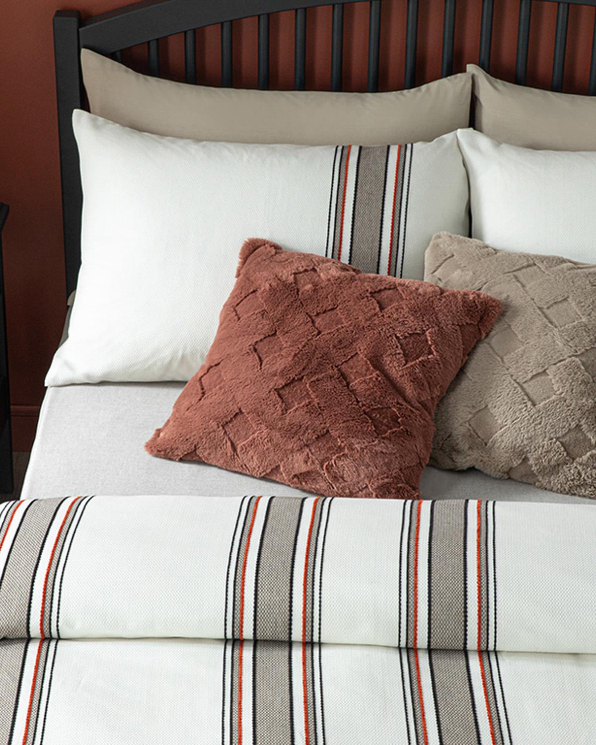 Fine Lines Chenille Paint Yarn Super King Duvet Cover Set 260x220 cm Antrasit-Siyah Test