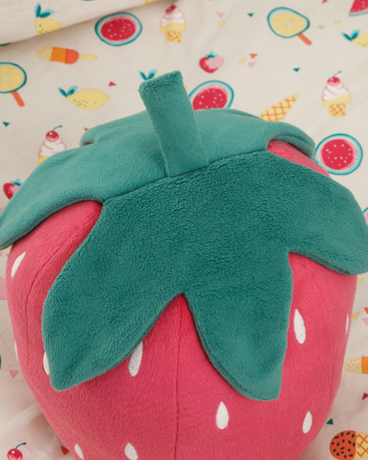 Strawberry Polyestere Decorative Cushion 35x30 cm Pink
