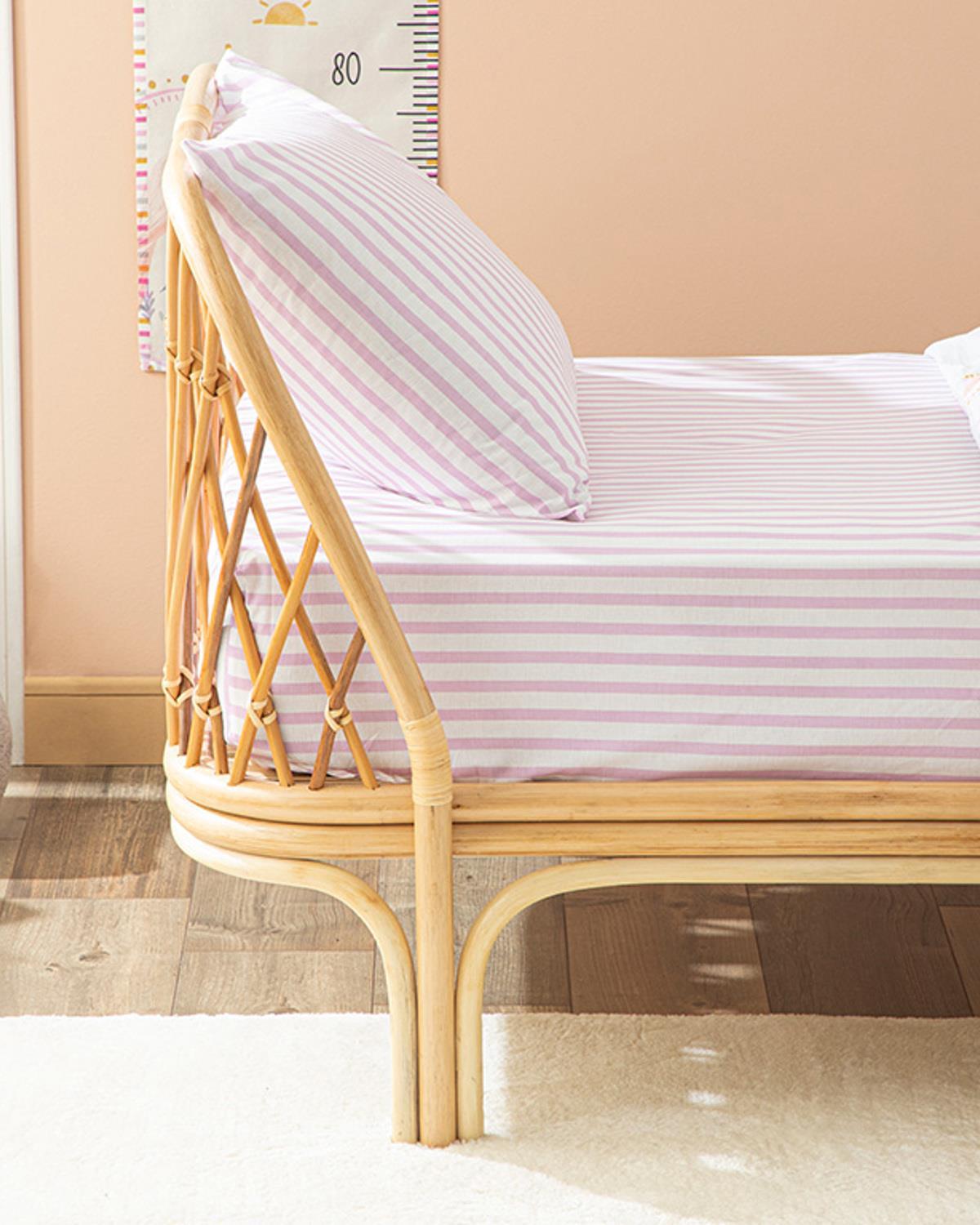 Stripe Cottony Kids Fitted Sheet 100x200 cm Lilac.