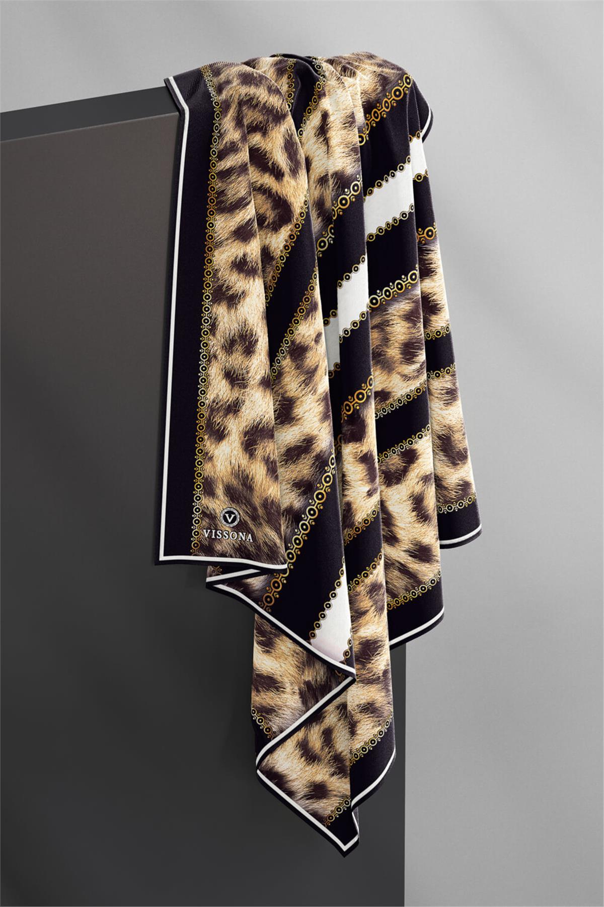 %100 Twill İpek Leopar Desenli Siyah - Krem Renkli 90x90 Eşarp Dikim Şekli : El Dikişi