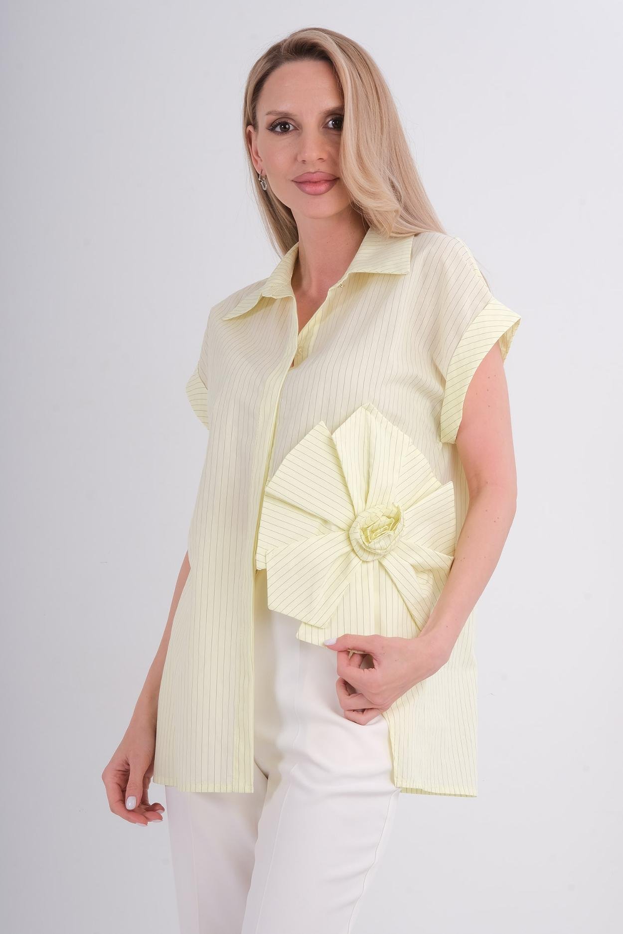 Favori Casual Blouses Yellow