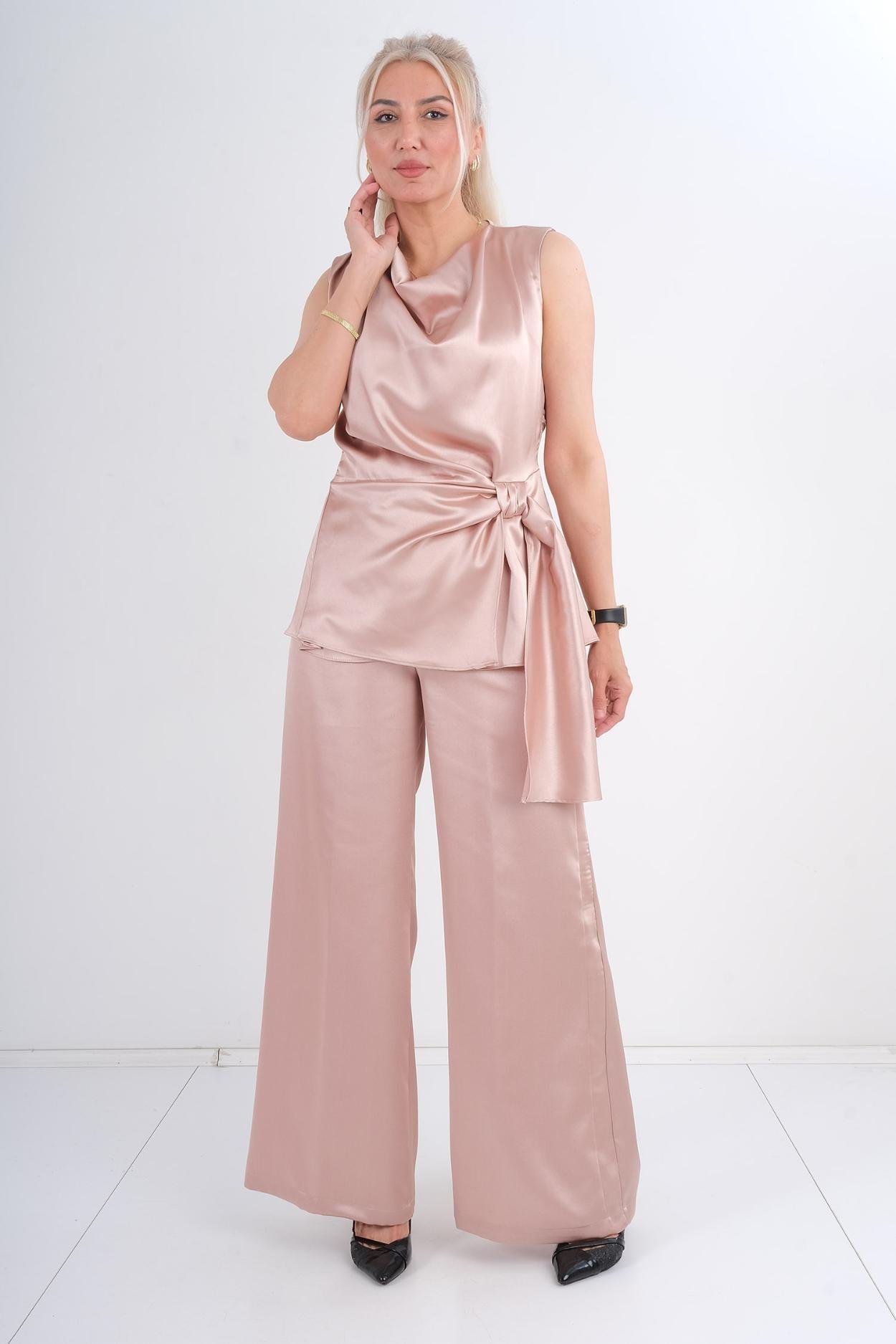 Tugce & Ece Casual Suit Beige