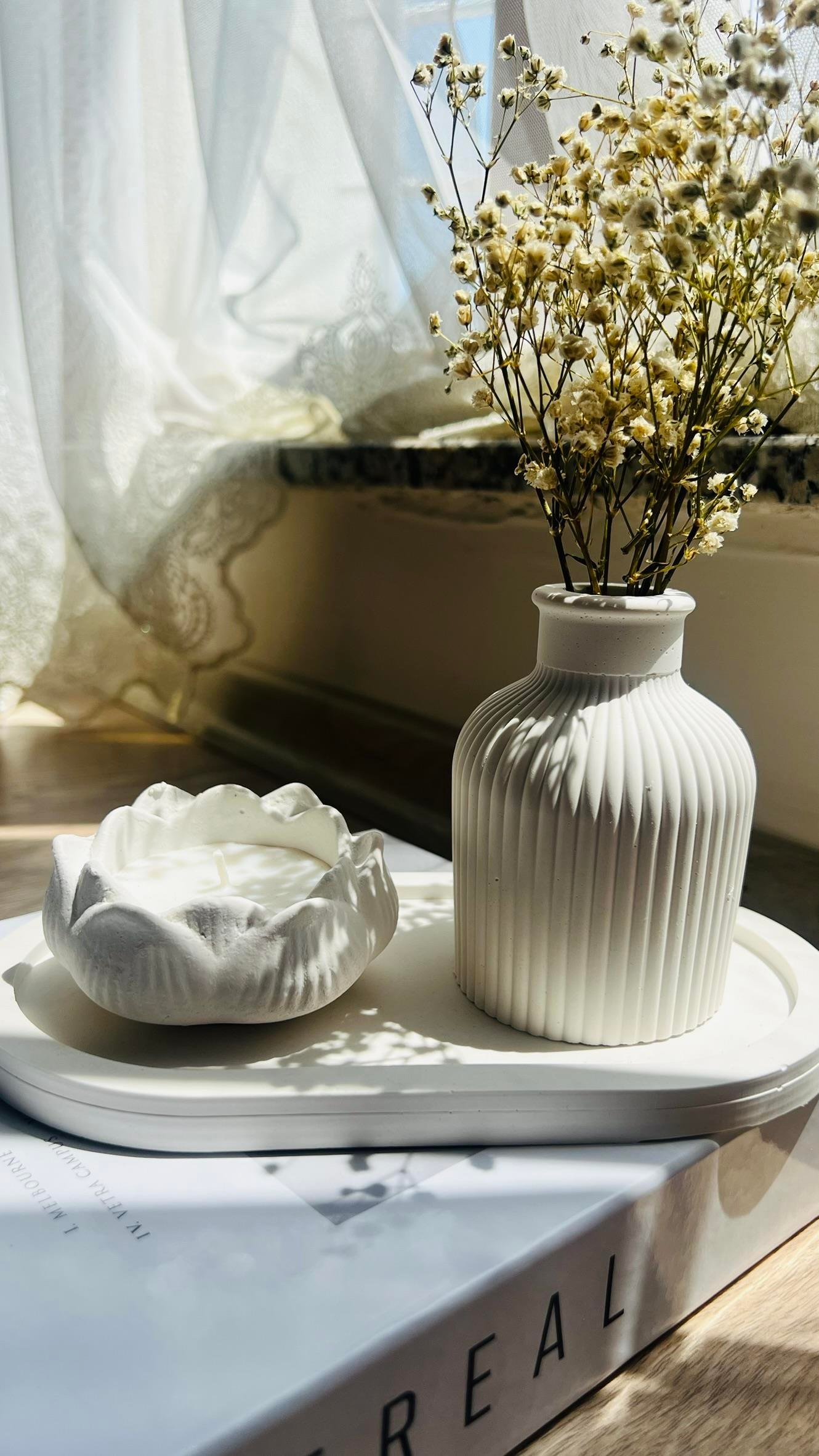 Beyaz Kokulu Mumlu Lotus Bohem Beton Dekoratif Set (3 Parça)