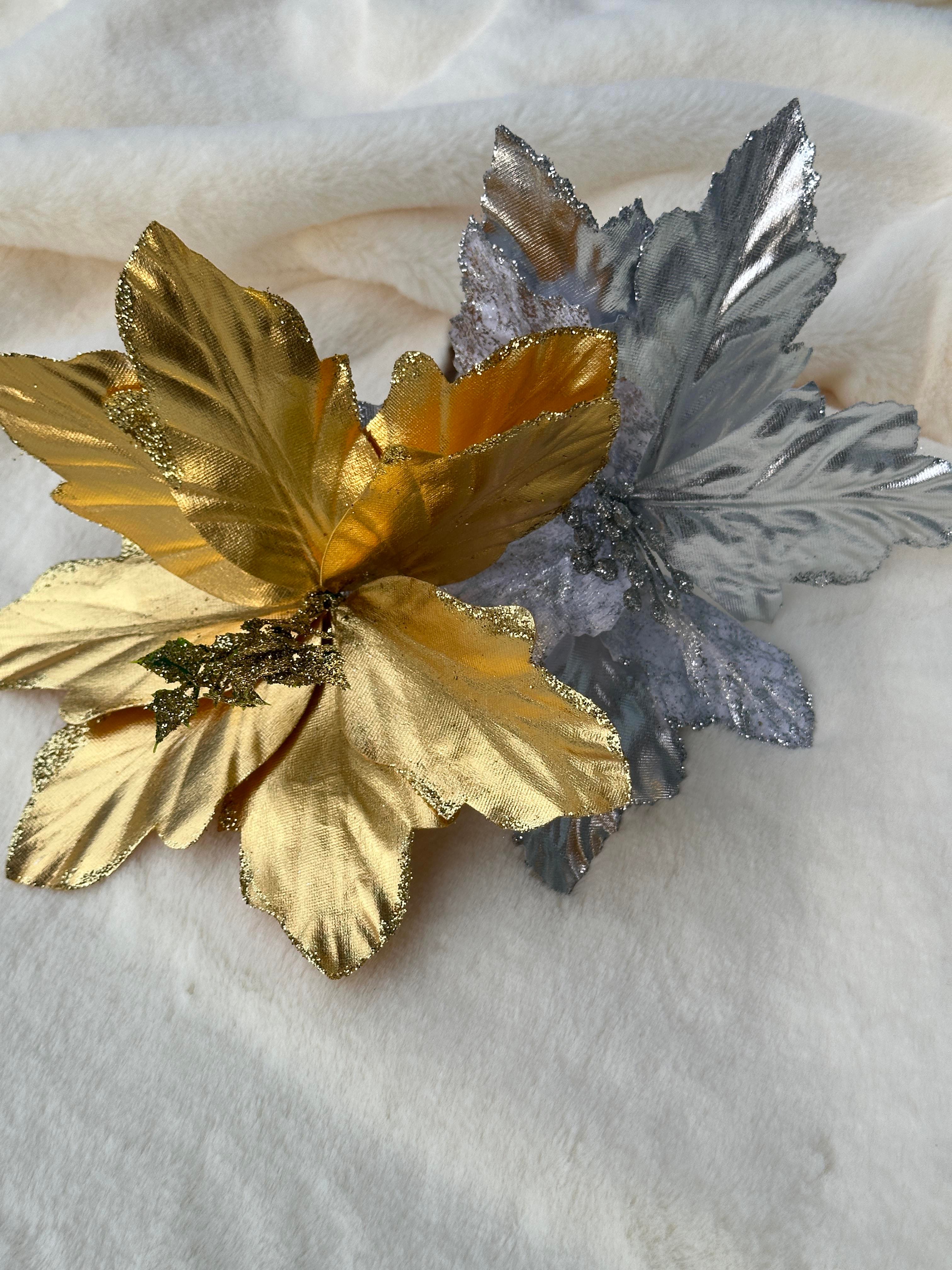 Yılbaşı Ağacı Çiçeği Gold Renk Lüks Yapay Çiçek Süs 20 cm 1 Ad