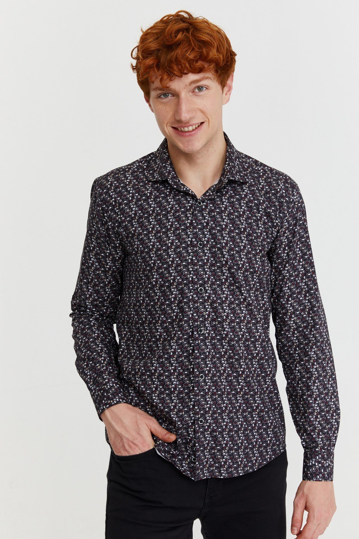  Morven Erkek Siyah Pamuklu Slim Fit Dar Kesim Jakarlı Desenli İtalyan Yaka Uzun Kollu Gömlek
