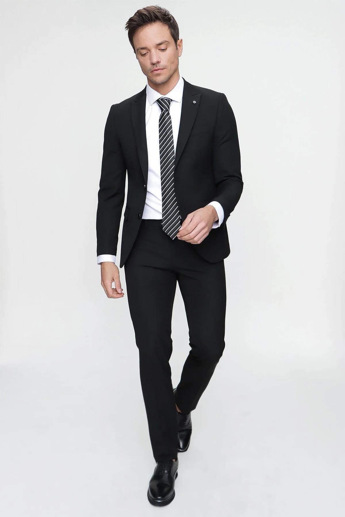 Erkek Siyah Basic Düz <br> Slim Fit Dar Kesim <br>6 Drop Takım Elbise