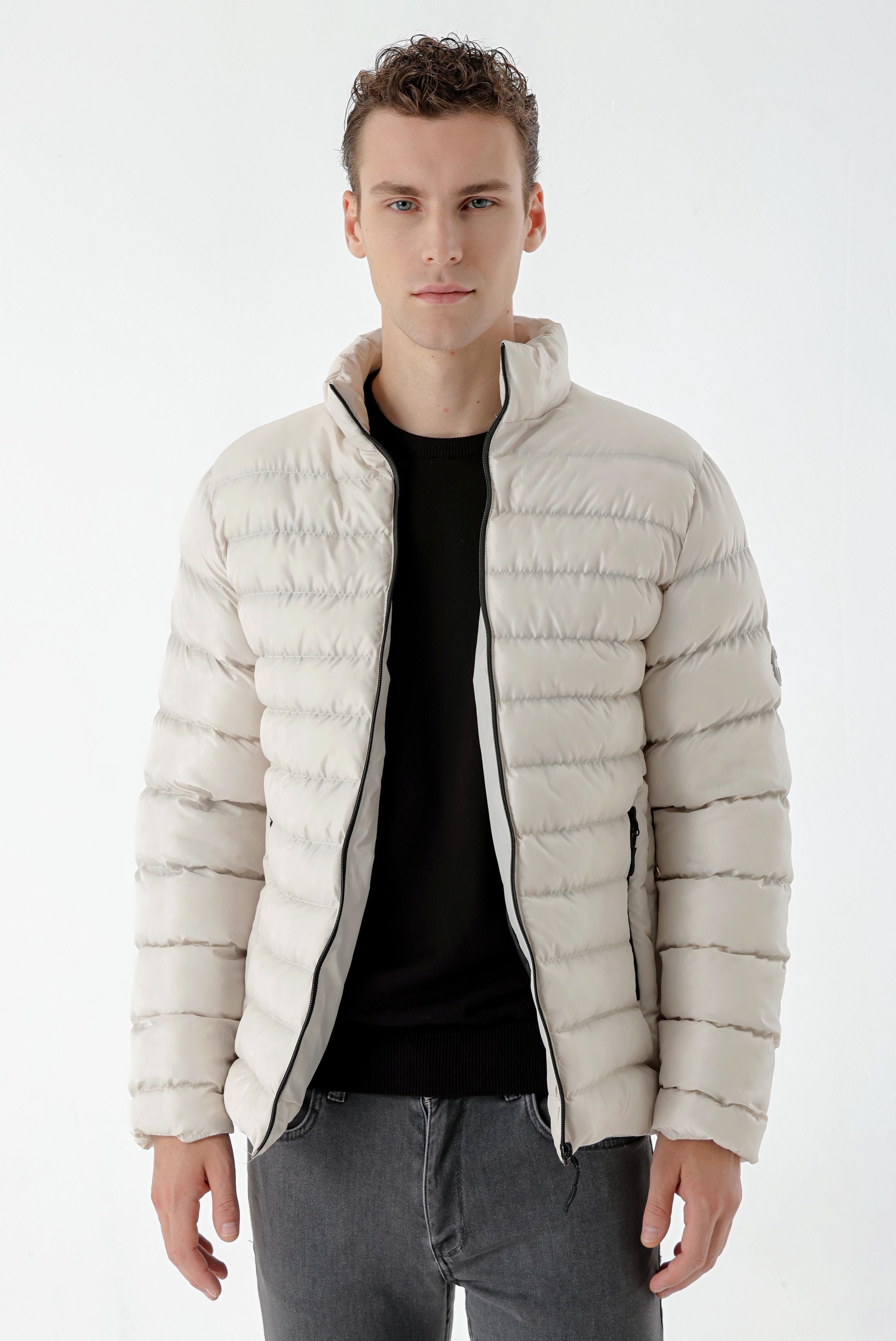 Morven Erkek Kremrengi Edmonton Slim Fit Dar Kesim Kısa Kapitone Mont