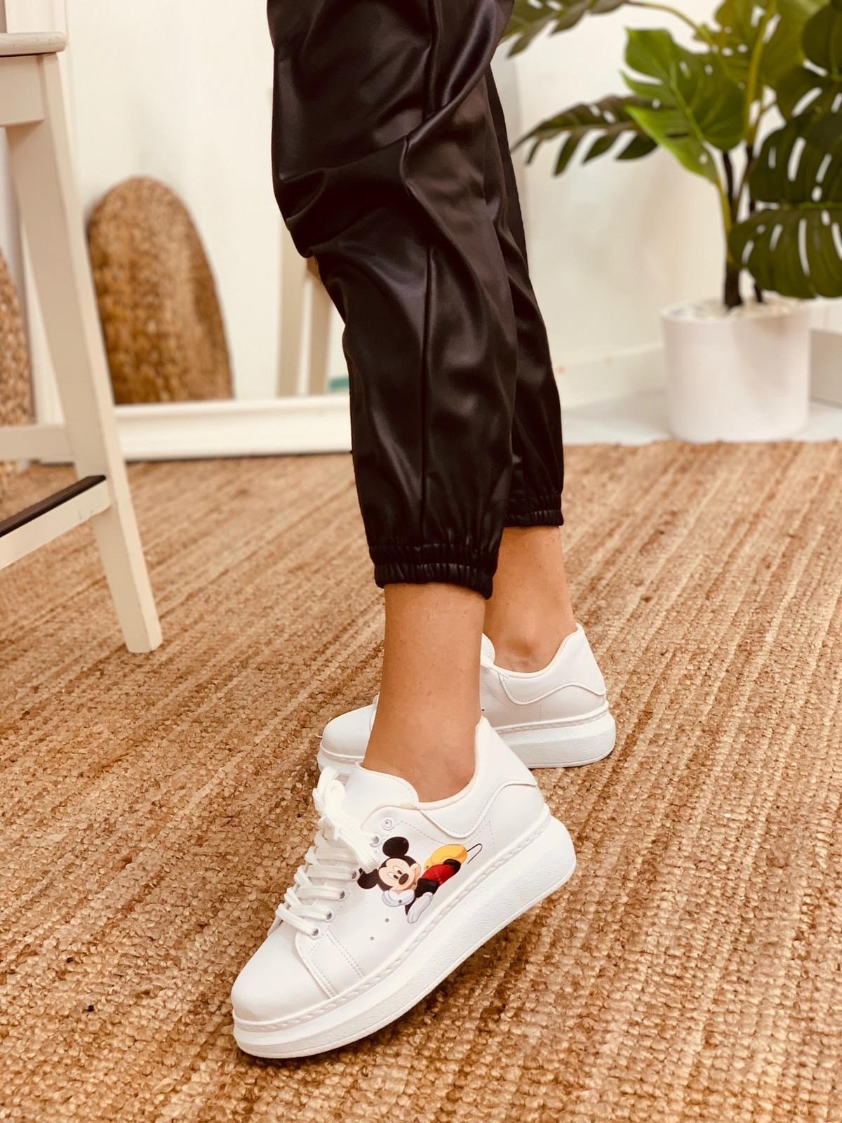 Beyaz ( Thor Mickey) Spor Ayakkabı Kadın Sneakers l Erva'nın Butiği