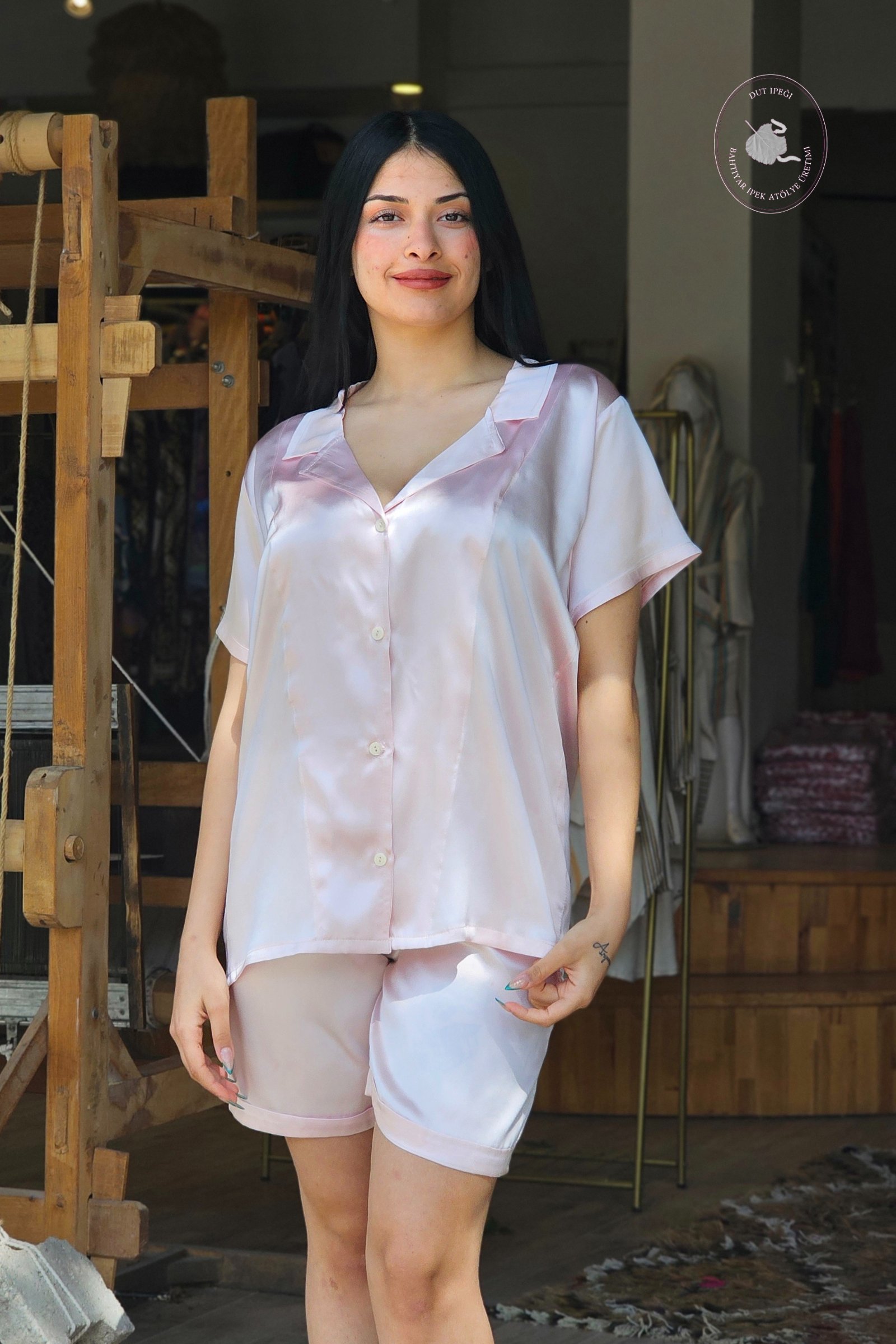 Pudra Pembesi Şortlu İpek Pijama Takımı  Bahtiyar İpek İpek Pijama Takımı