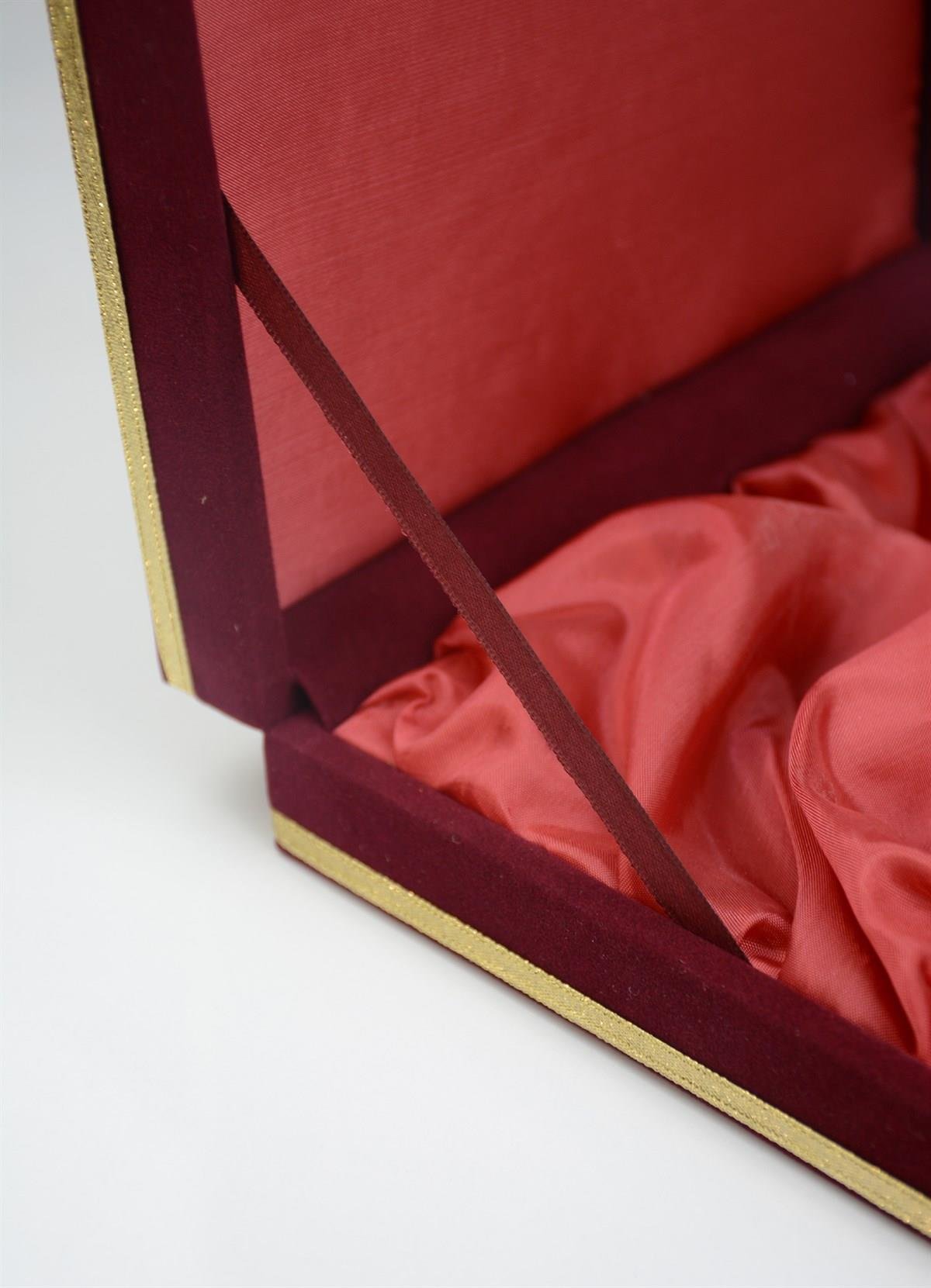 VELVET COATED BOX