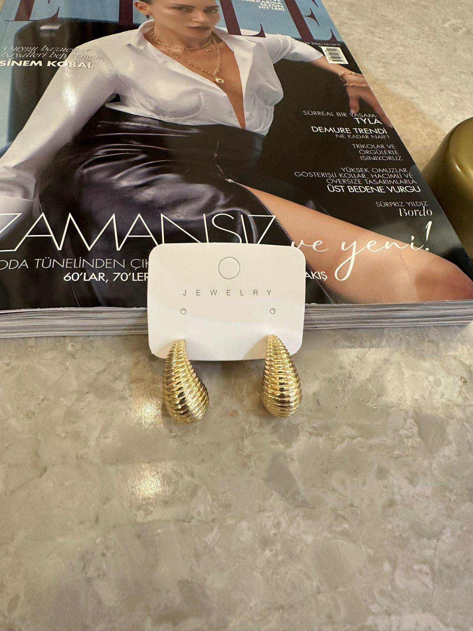 AKSESUARGold Tırtıklı Damla Küpe