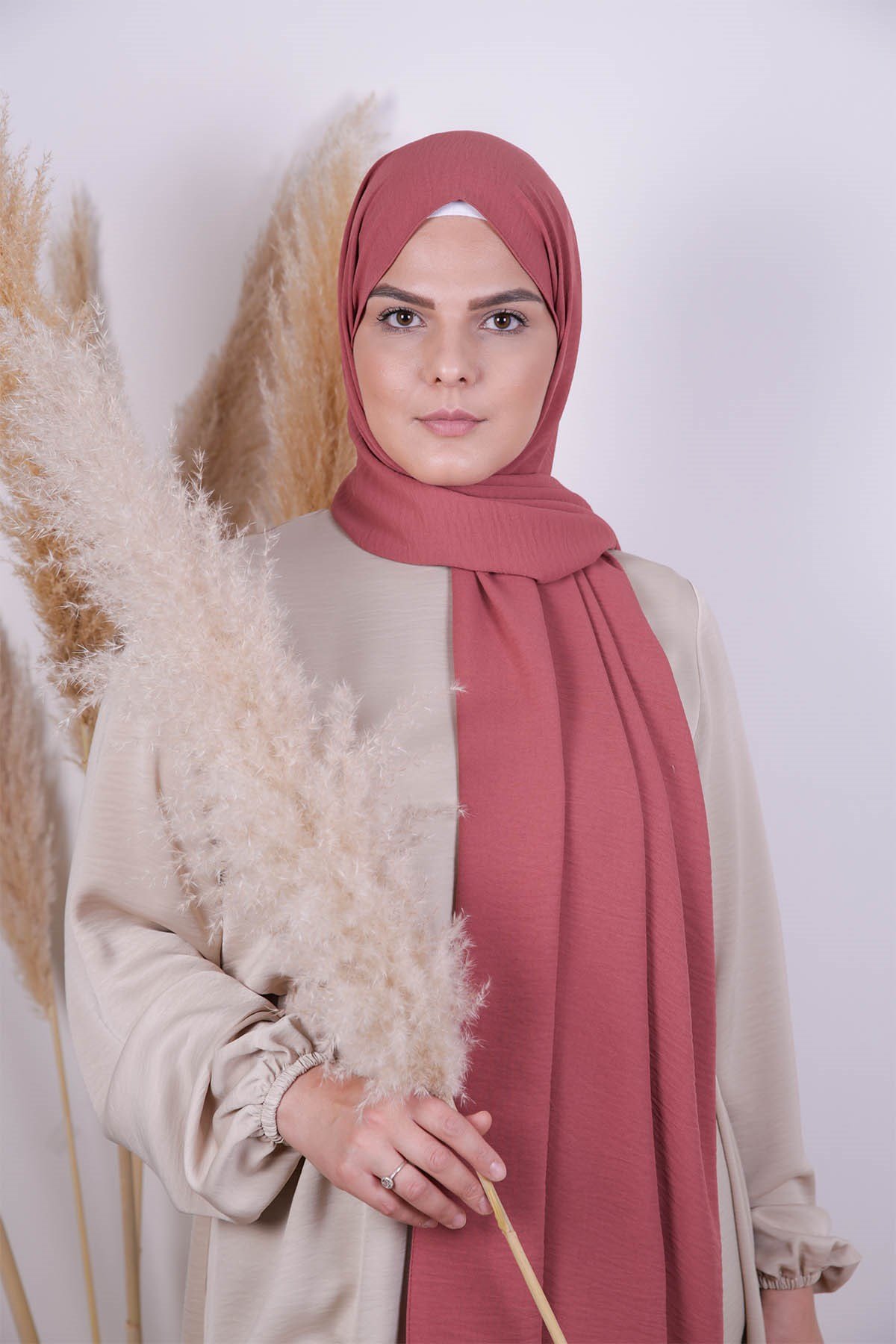 FRESH ROSEWOOD HIJAB DILEK YAMAKOGLU