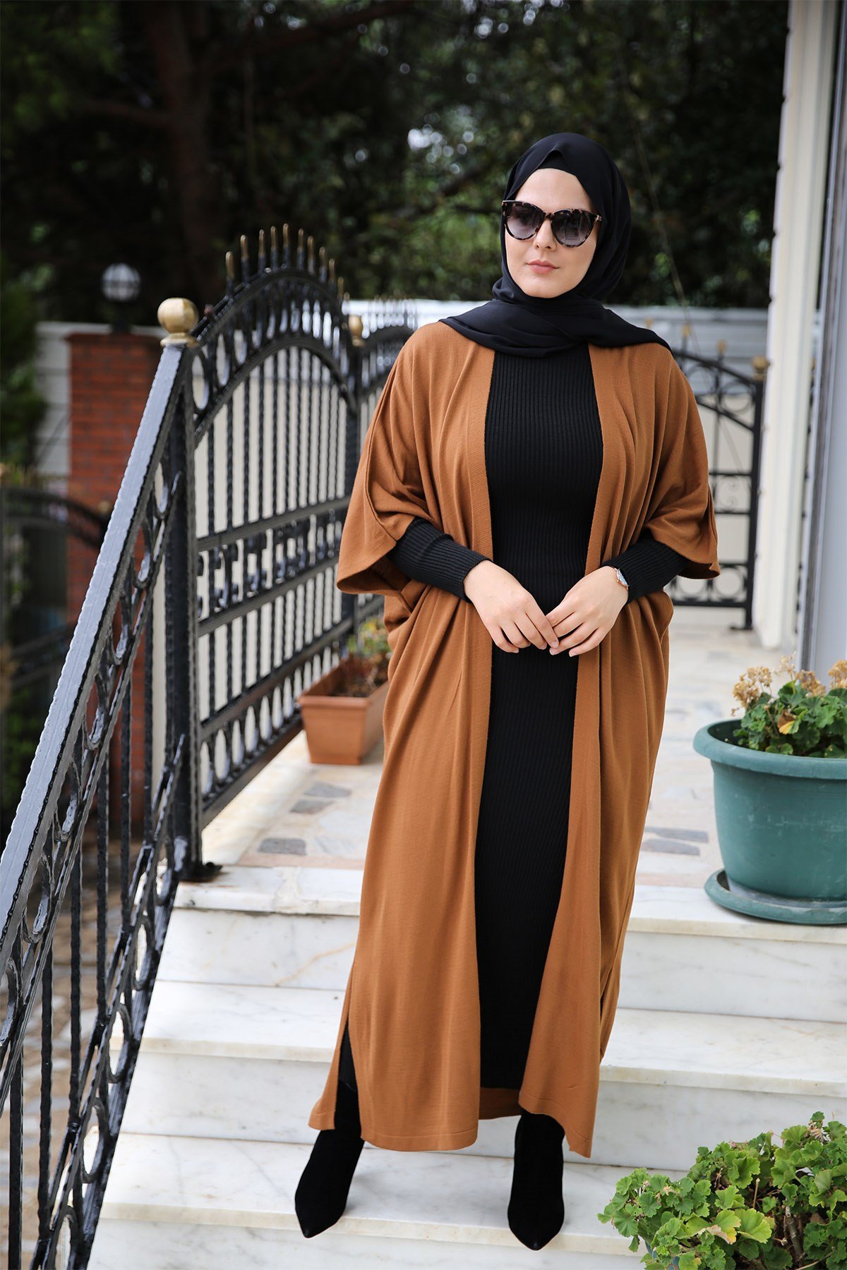 ROBE TRICOT TUBE NOIR DILEK YAMAKOGLU