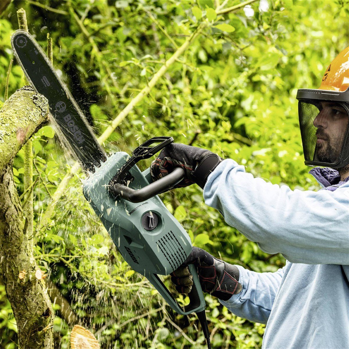 Bosch Unıversal Chain 40 Zincirli Ağaç Kesme Testeresi