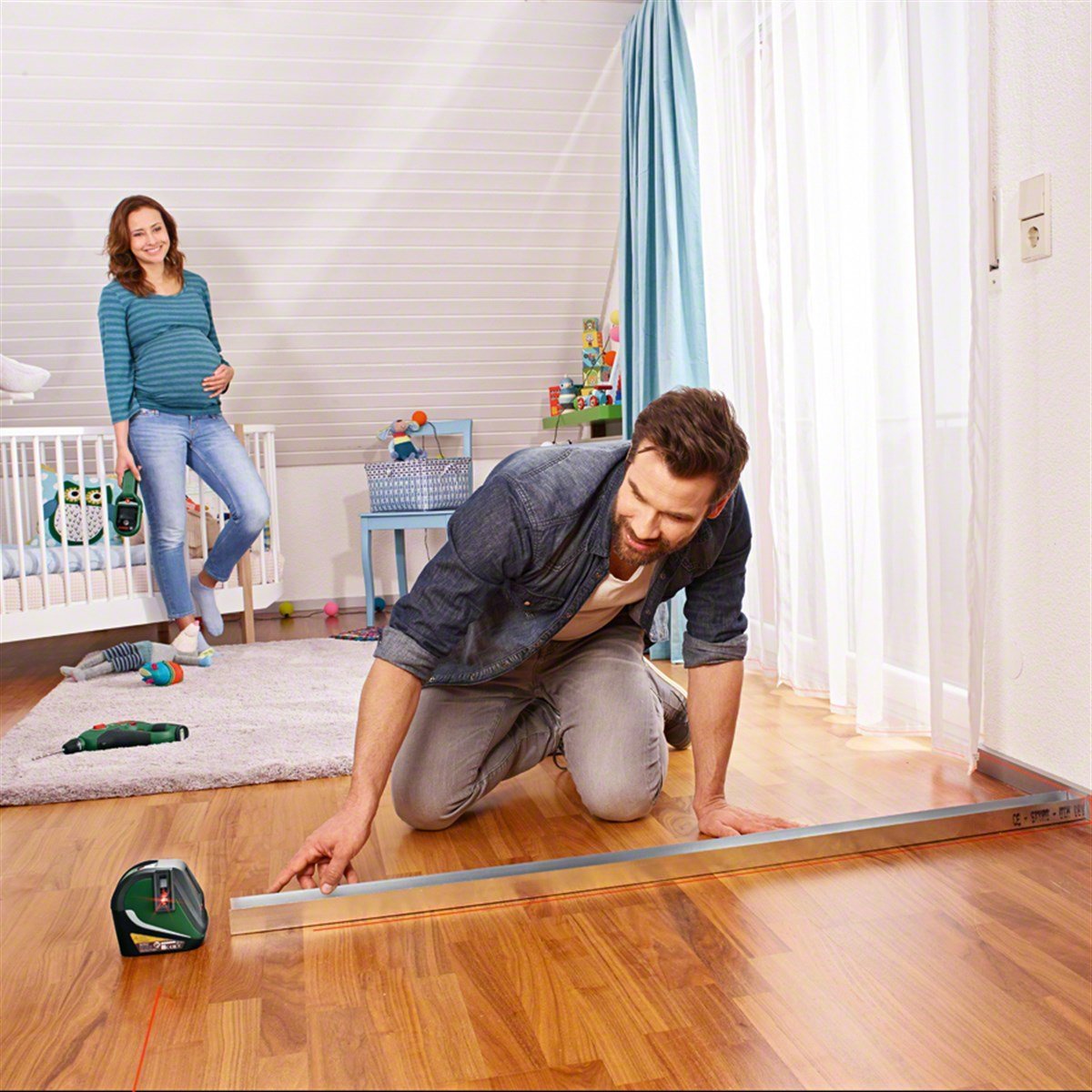 mashu Bosch Universal Level 3 Artı Çizgi Lazer Hizalama + Tripod 10 Mt