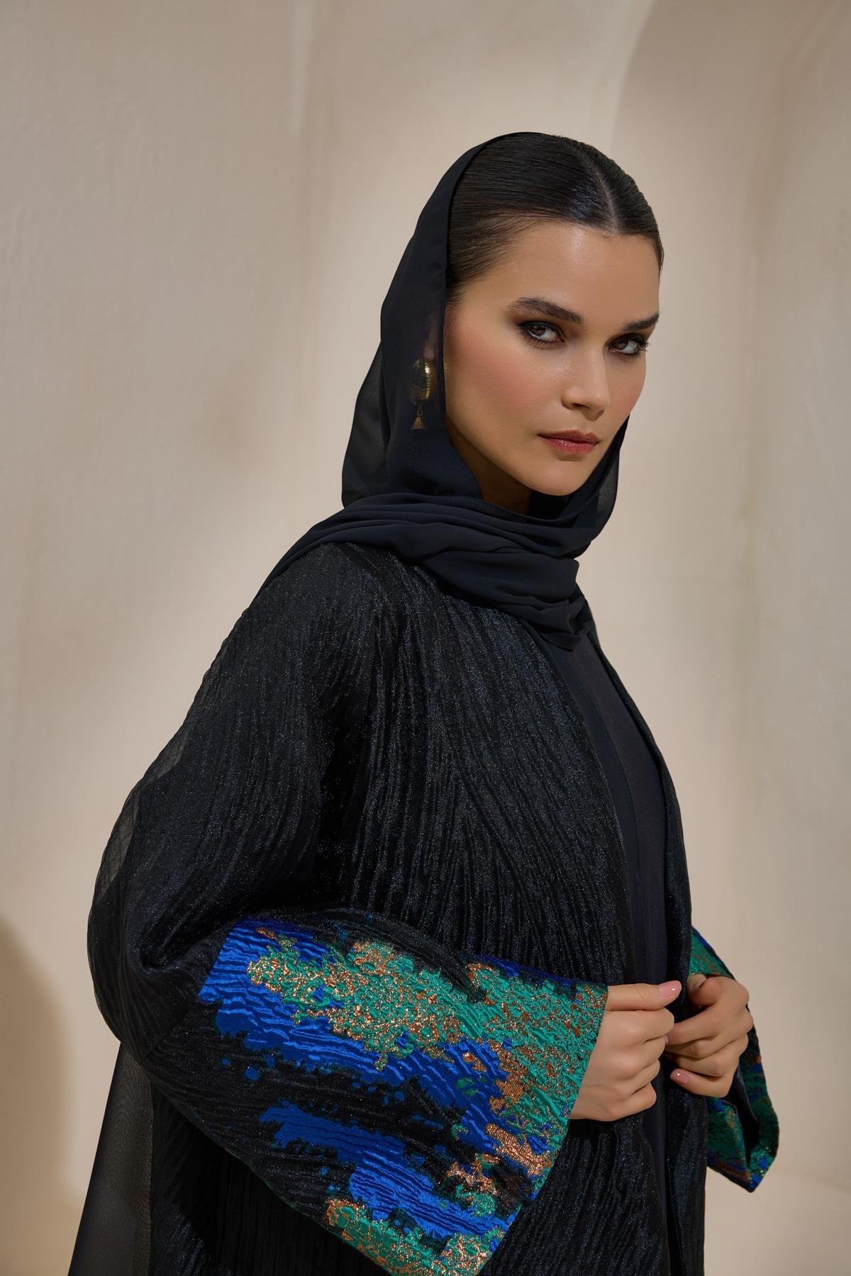 SAPPHIRE ABAYA BLACK BLUE