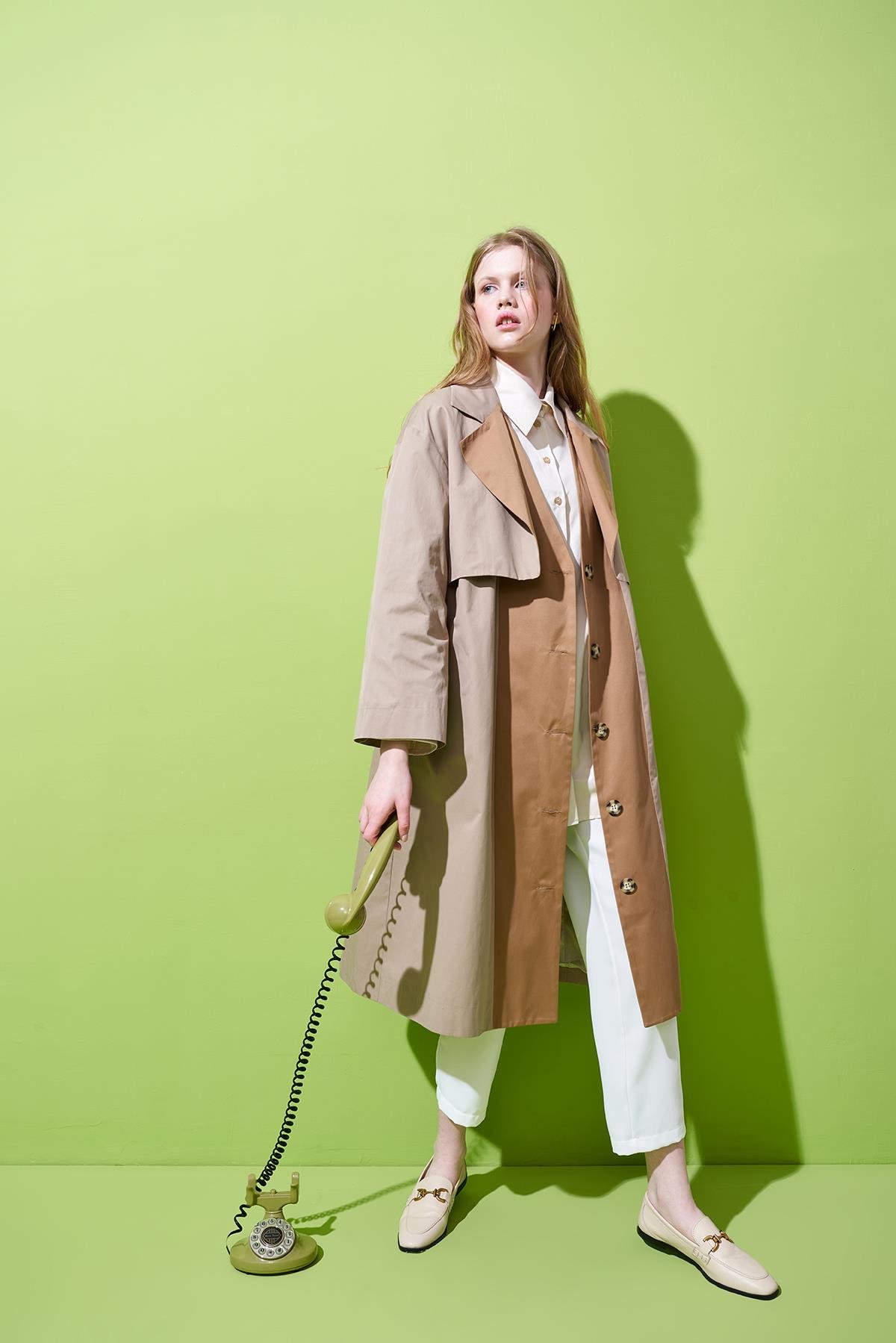 Venus trench shop coat