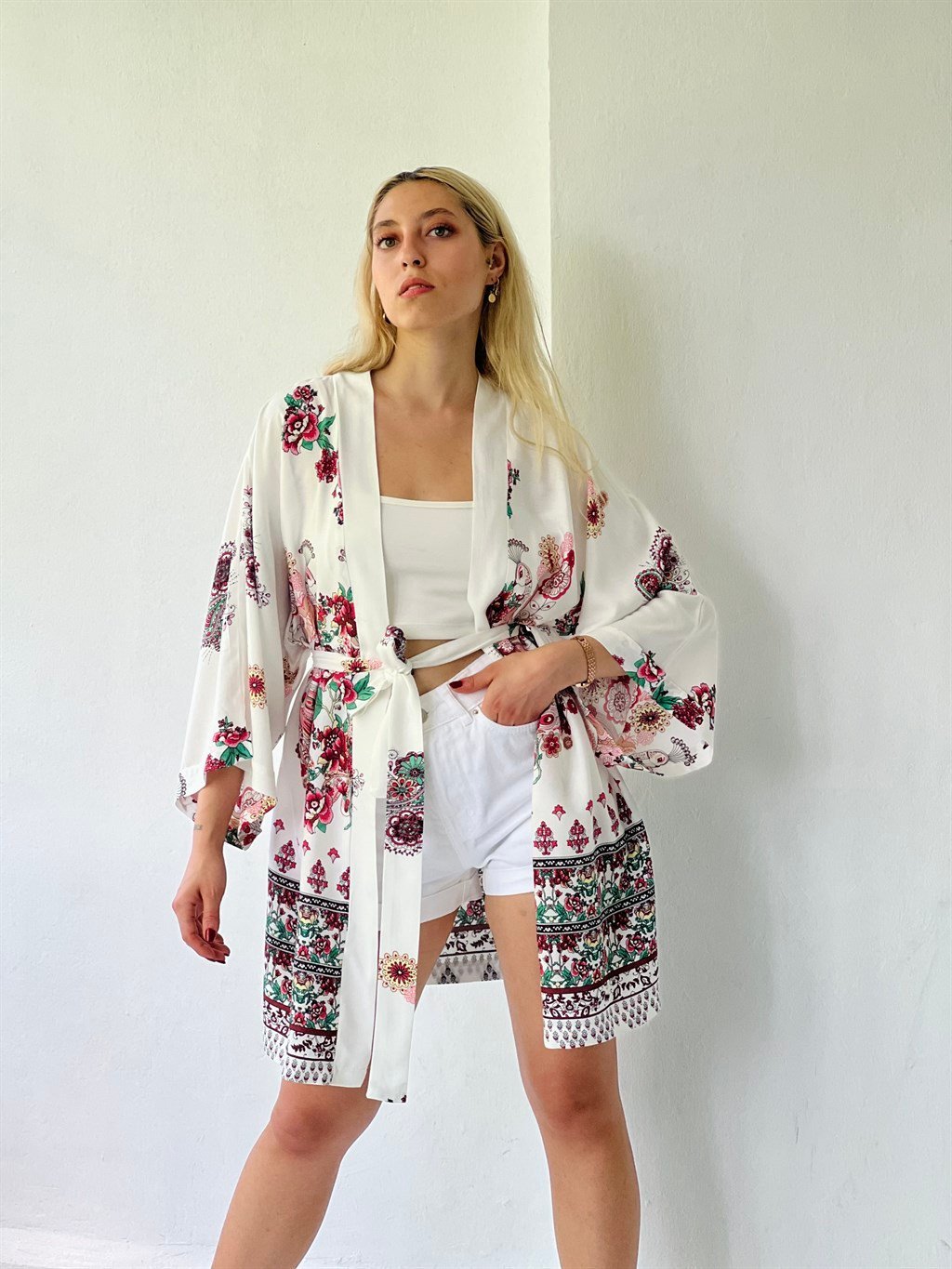 Retrobird Women's White Colored Ethnic Patterned Belted Kimono | Retrobird