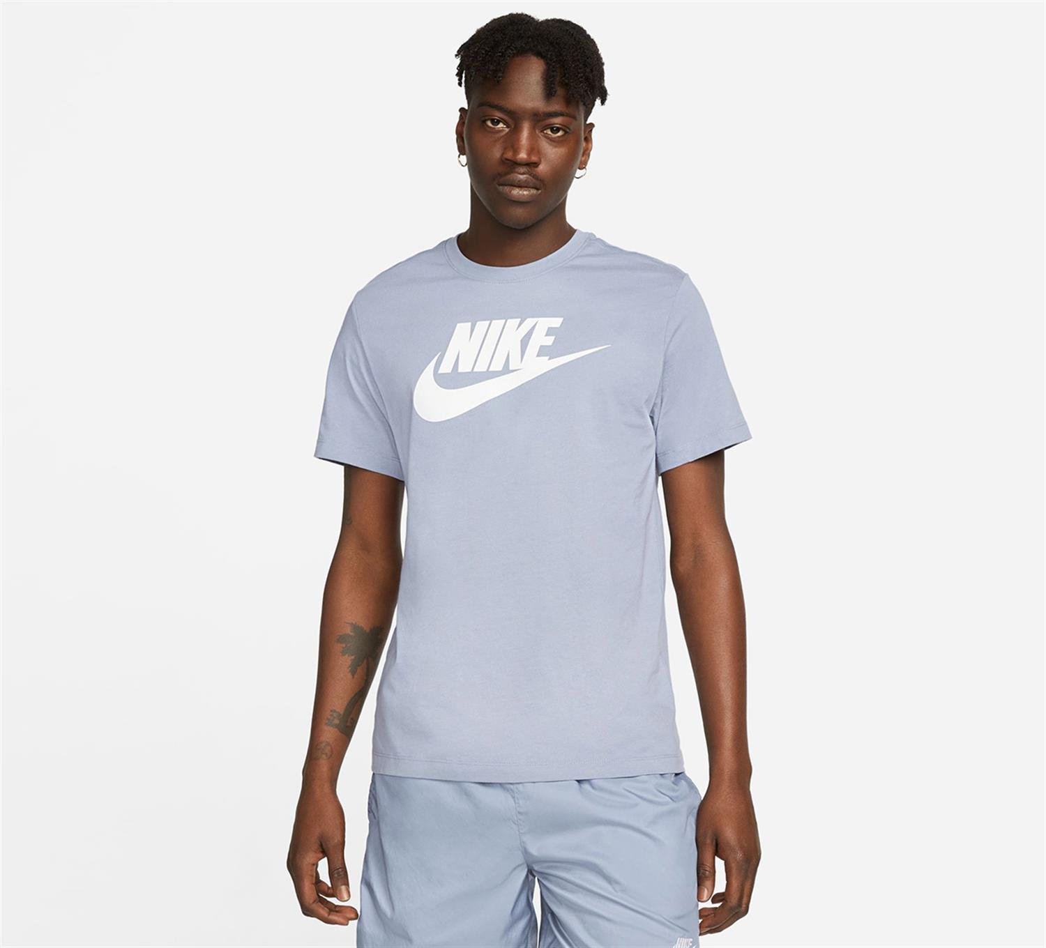 Nike discount sportswear tee