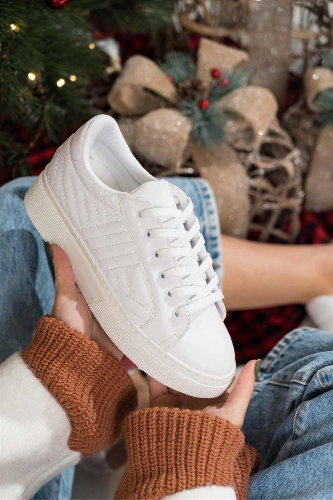 Jade Beyaz Mat Bağlı Kalın Taban Kadın Sneakers Spor Ayakkabı