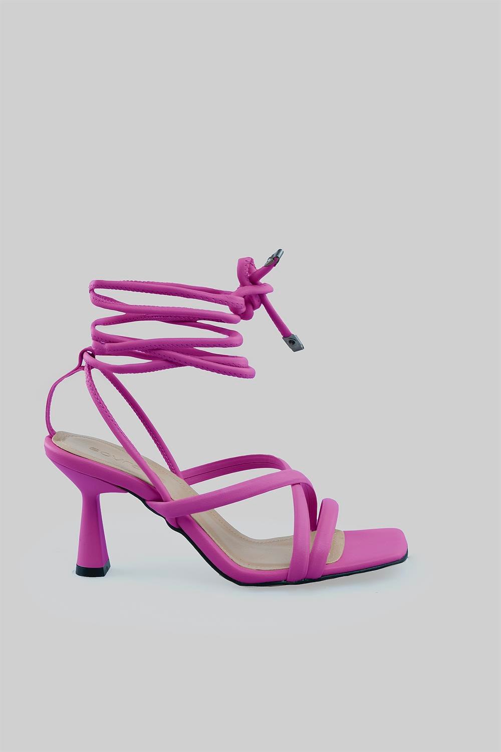 Önü açık çapraz bantlı uzun ipli topuklu ayakkabı Liza Model | SOVRANA
