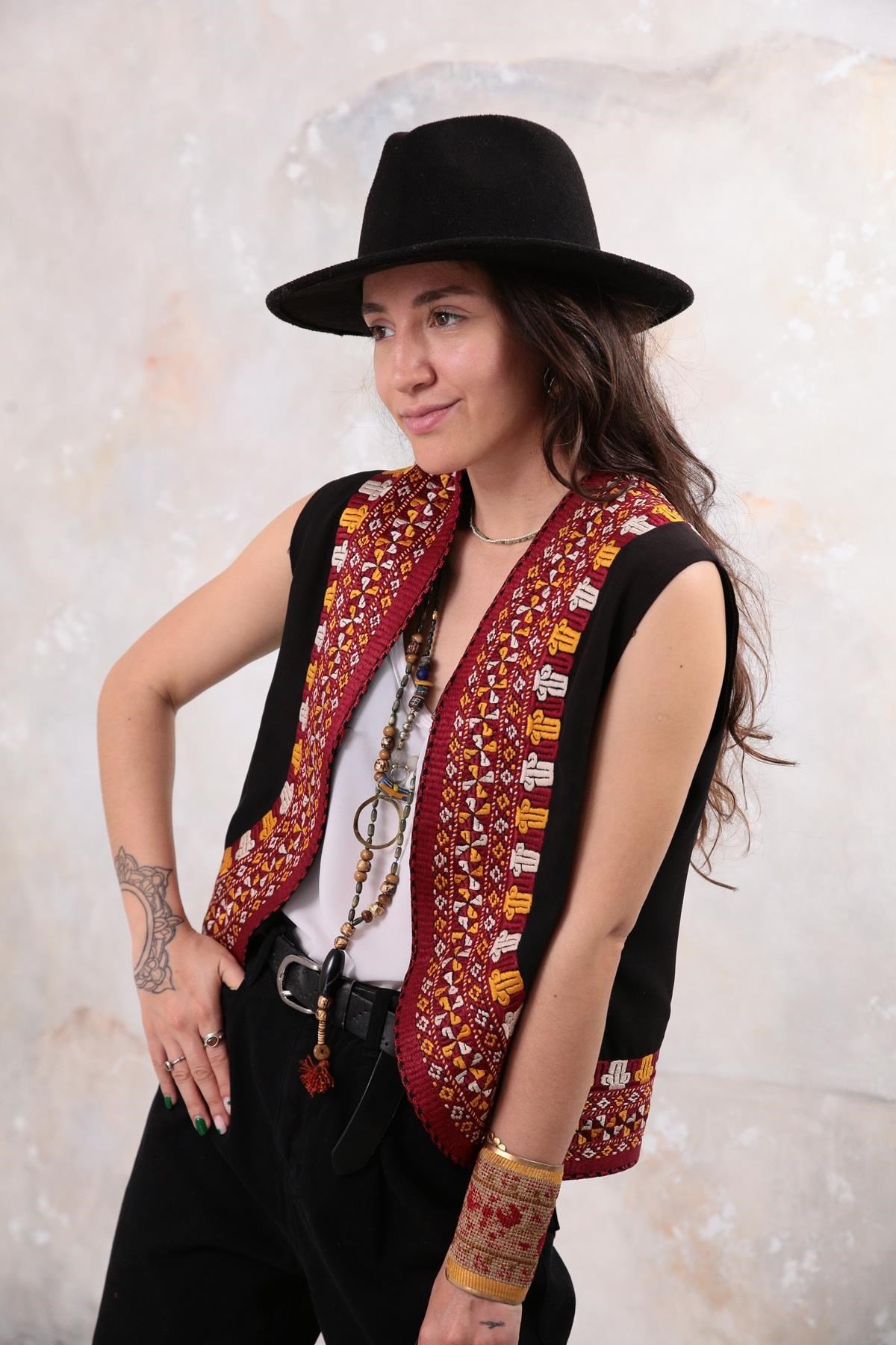 Siyah Etnik Desenli Yelek - Şaman Butik - Bohem Giyim ve Aksesuar | Kadın &  Erkek