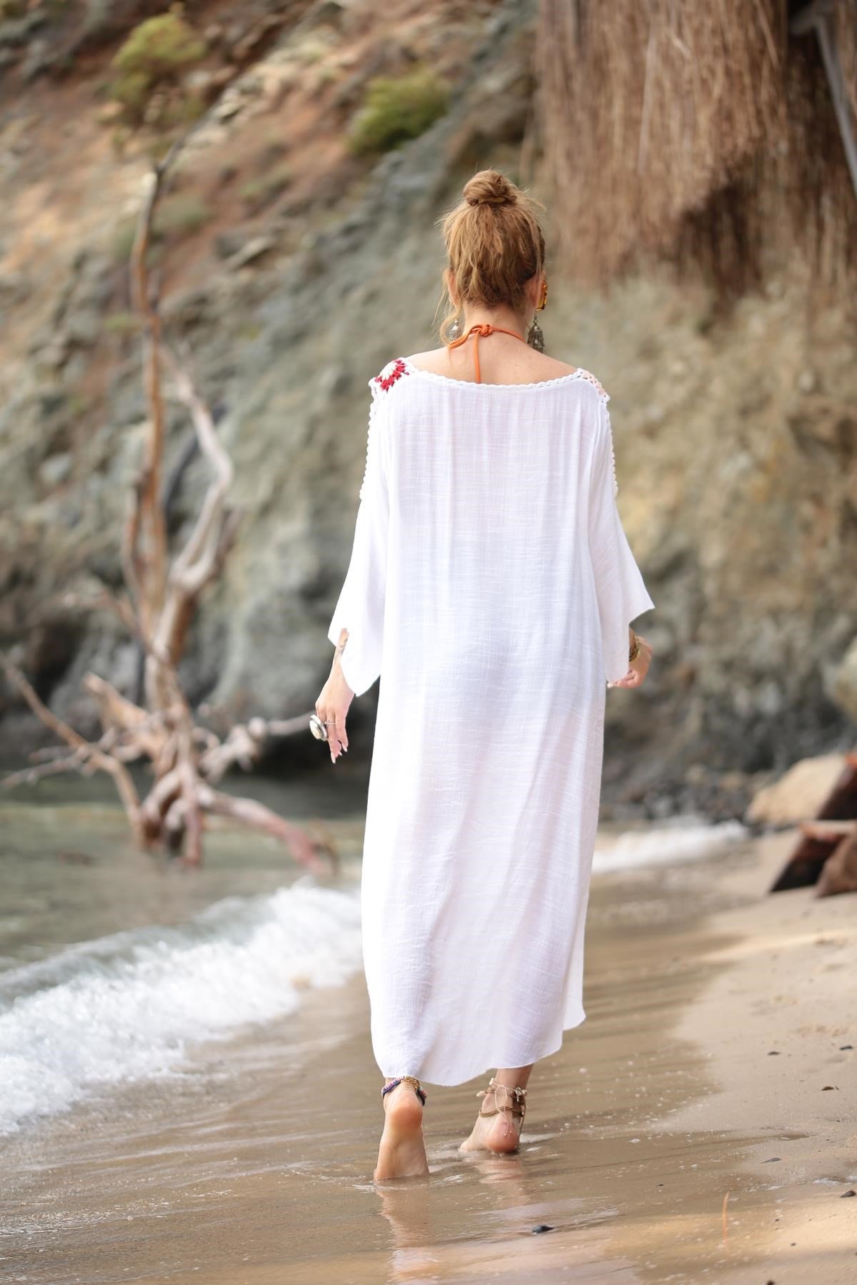 Beyaz Omzu Açık Renkli Desenli Elbise - Şaman Butik - Bohem Giyim ve  Aksesuar | Kadın & Erkek