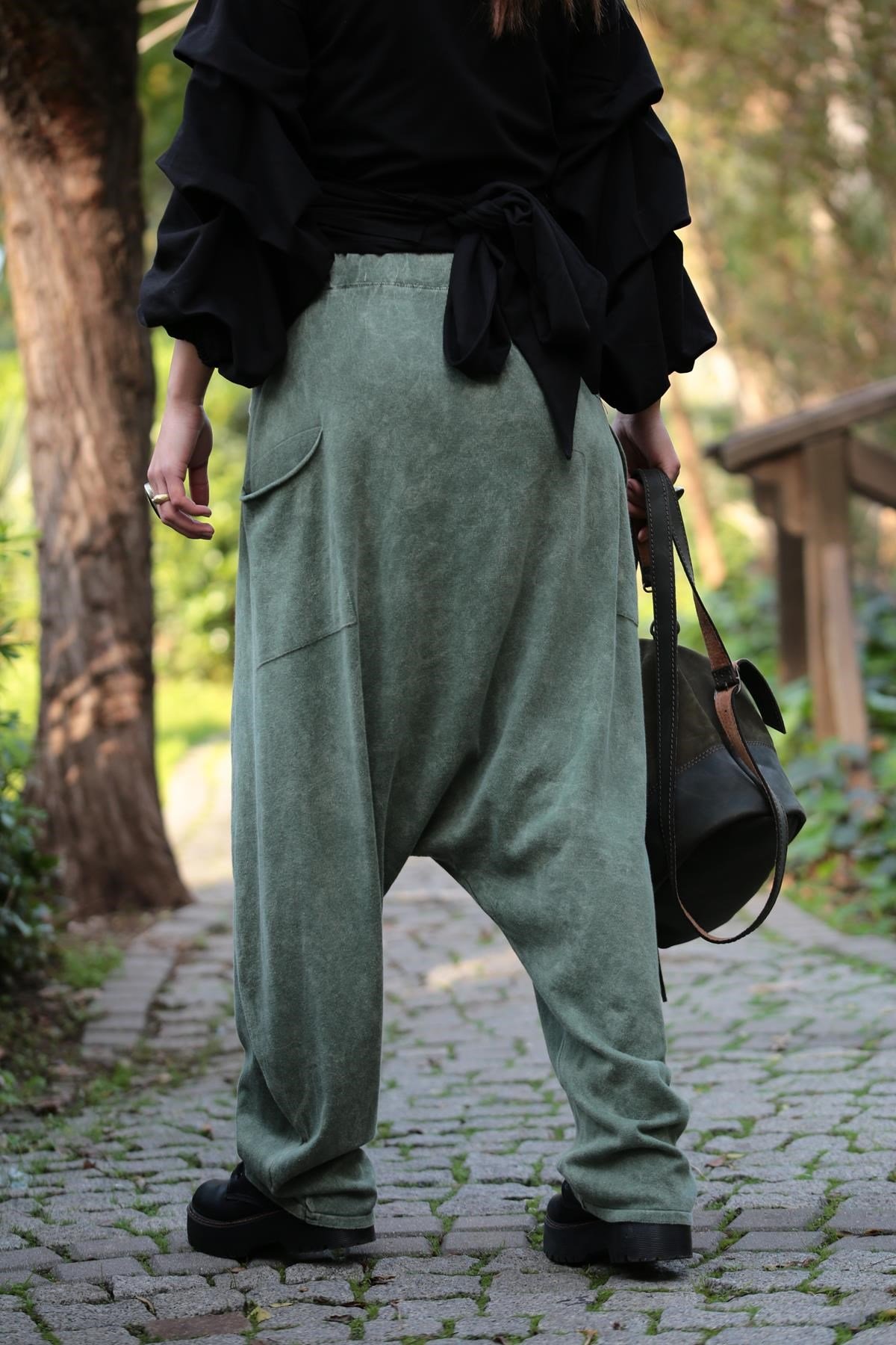 Khaki Elastic Waist Buttoned Sides Drop Crotch Baggy Pants - Saman