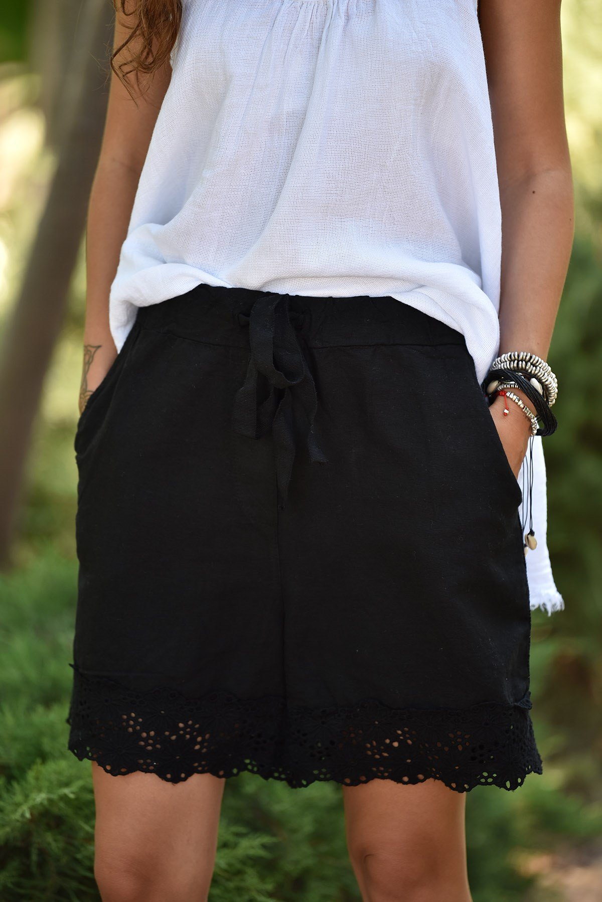 Black Guipure Lace Shorts - Şaman Butik