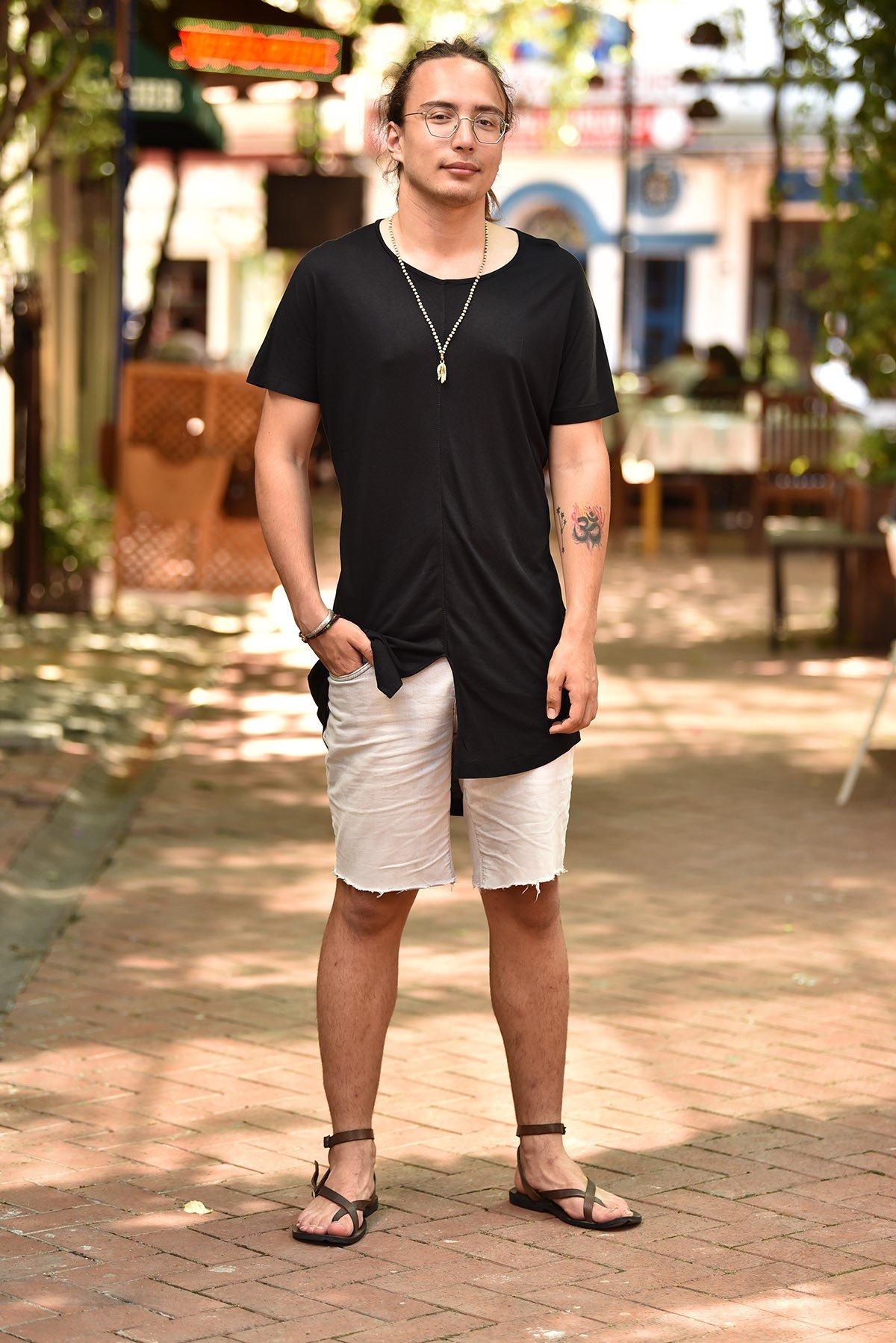 Siyah Önü Yırtmaçlı Erkek T-Shirt - Şaman Butik - Bohem Giyim ve Aksesuar |  Kadın & Erkek