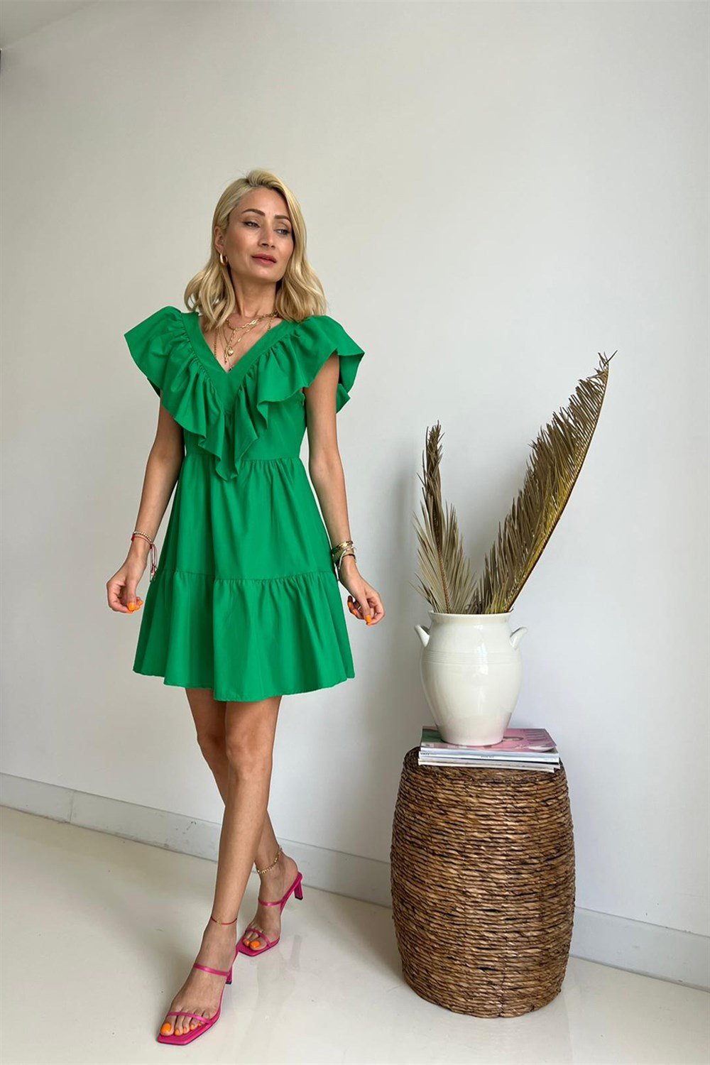 Yeşil V Yaka Sırtı Açık Elbise - No 33 Butik