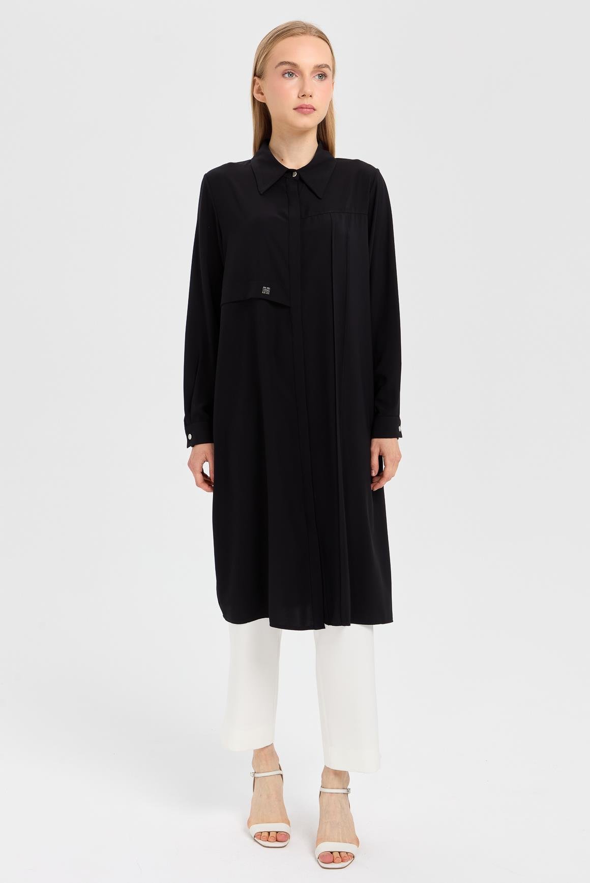Long Savior Tunic with Stitching and Emblem Detail - Black