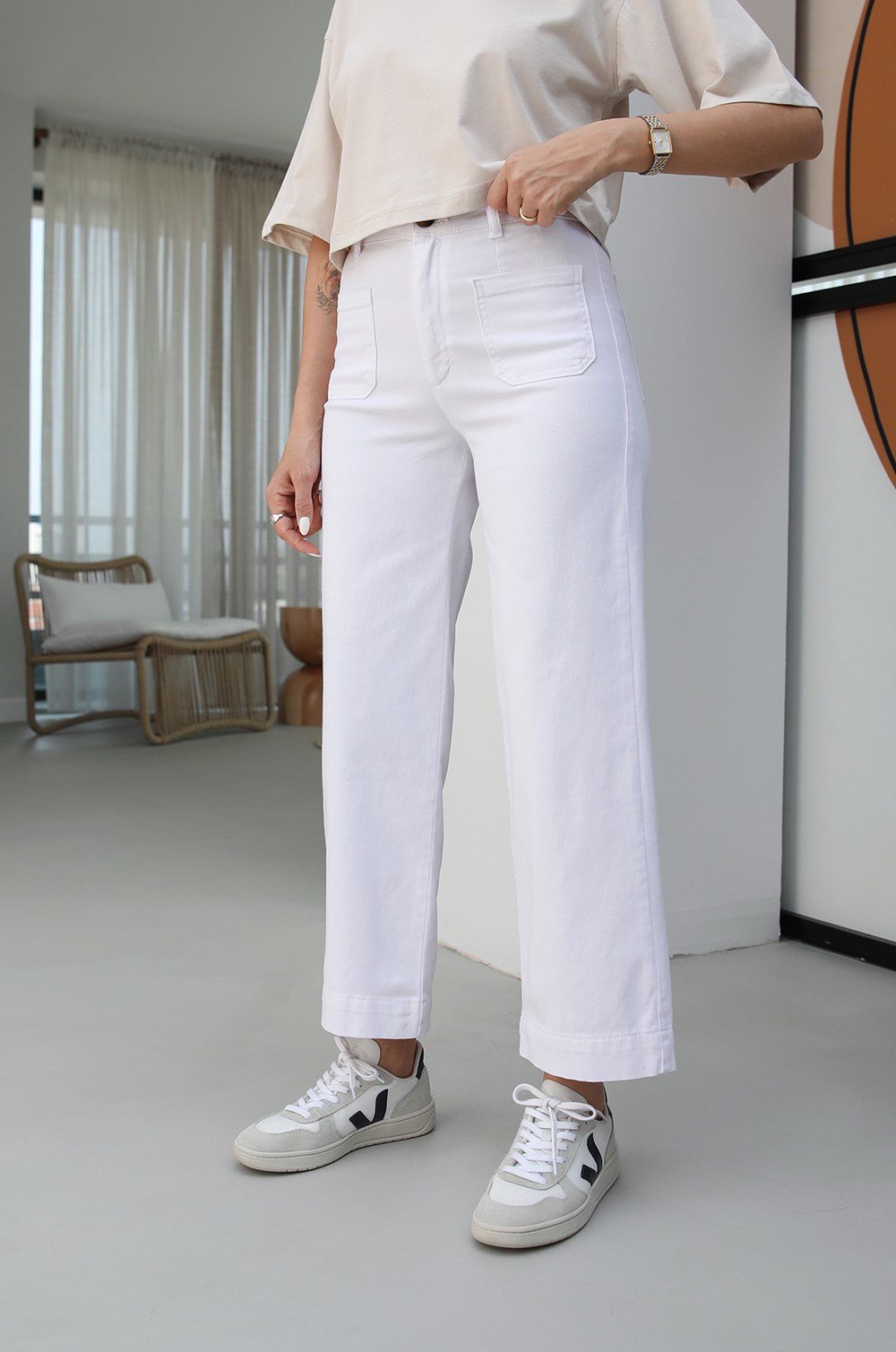 Beyaz Önü Yama Cepli Jean 139,00 TL