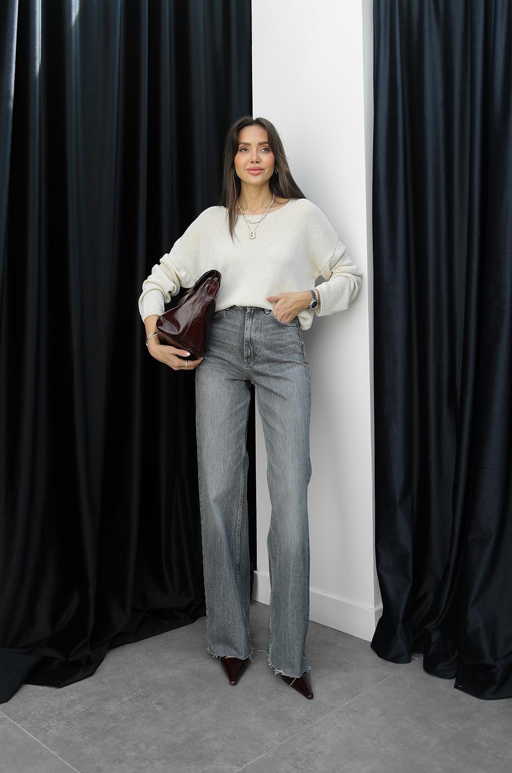 Koyu Gri Yıkamalı Straight Jean 699,00 TL
