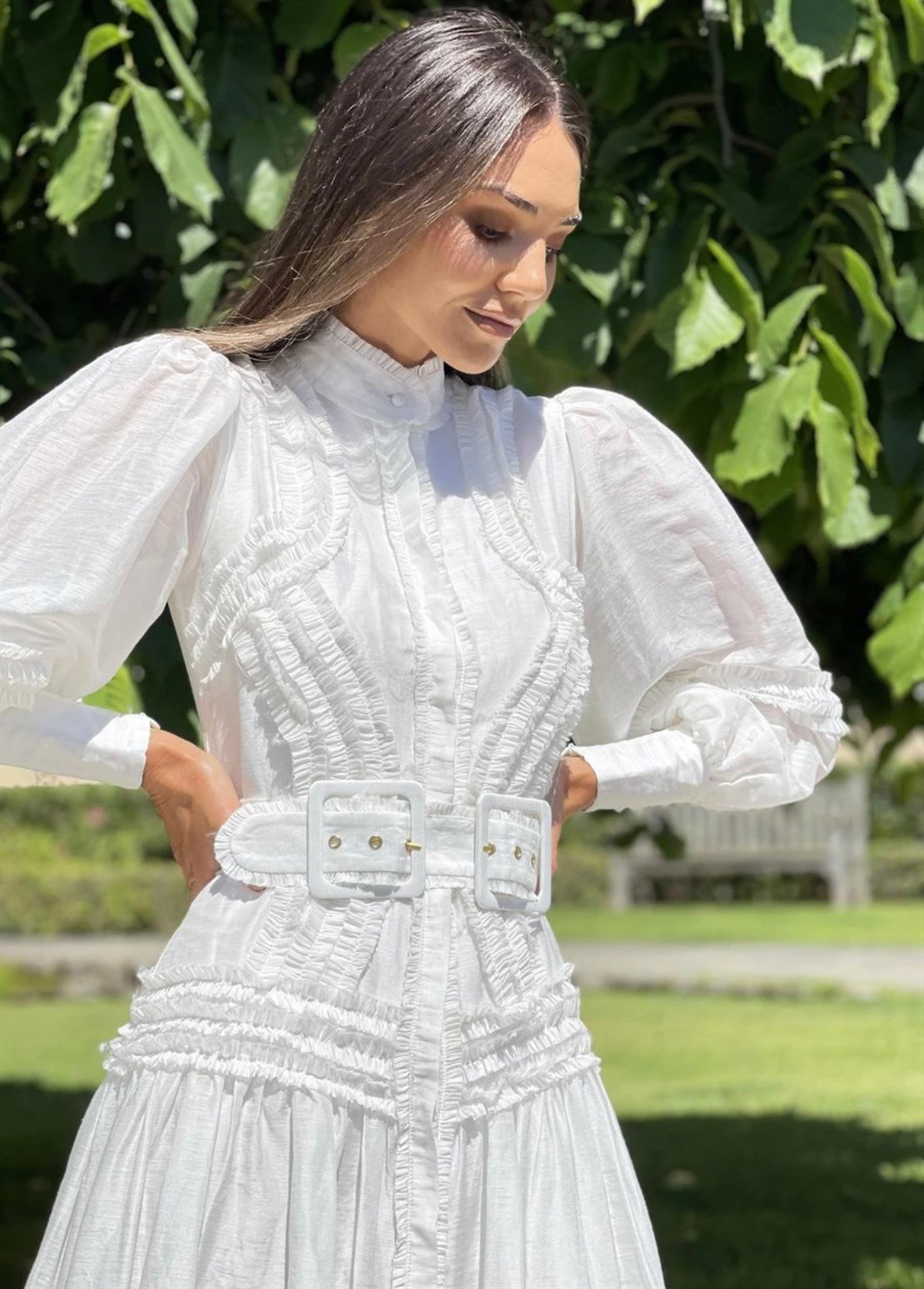 Kemerli Fırfır Detaylı Tasarım Beyaz Elbise - Deep Atelier