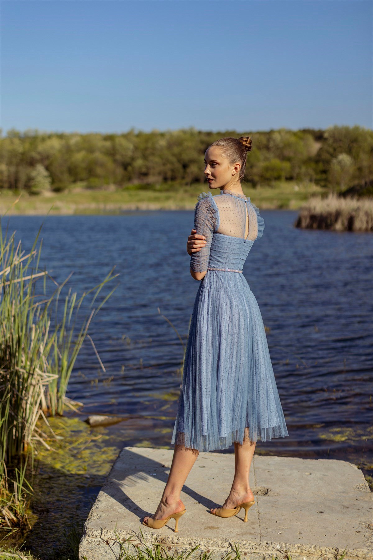 Mavi Taşlı Kemerli Tasarım Tül Elbise - Deep Atelier
