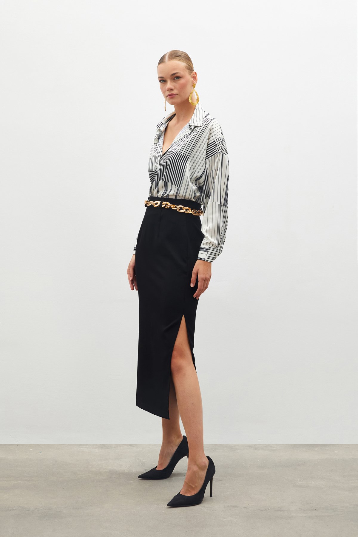 Pencil Skirt with Chain Belt Black